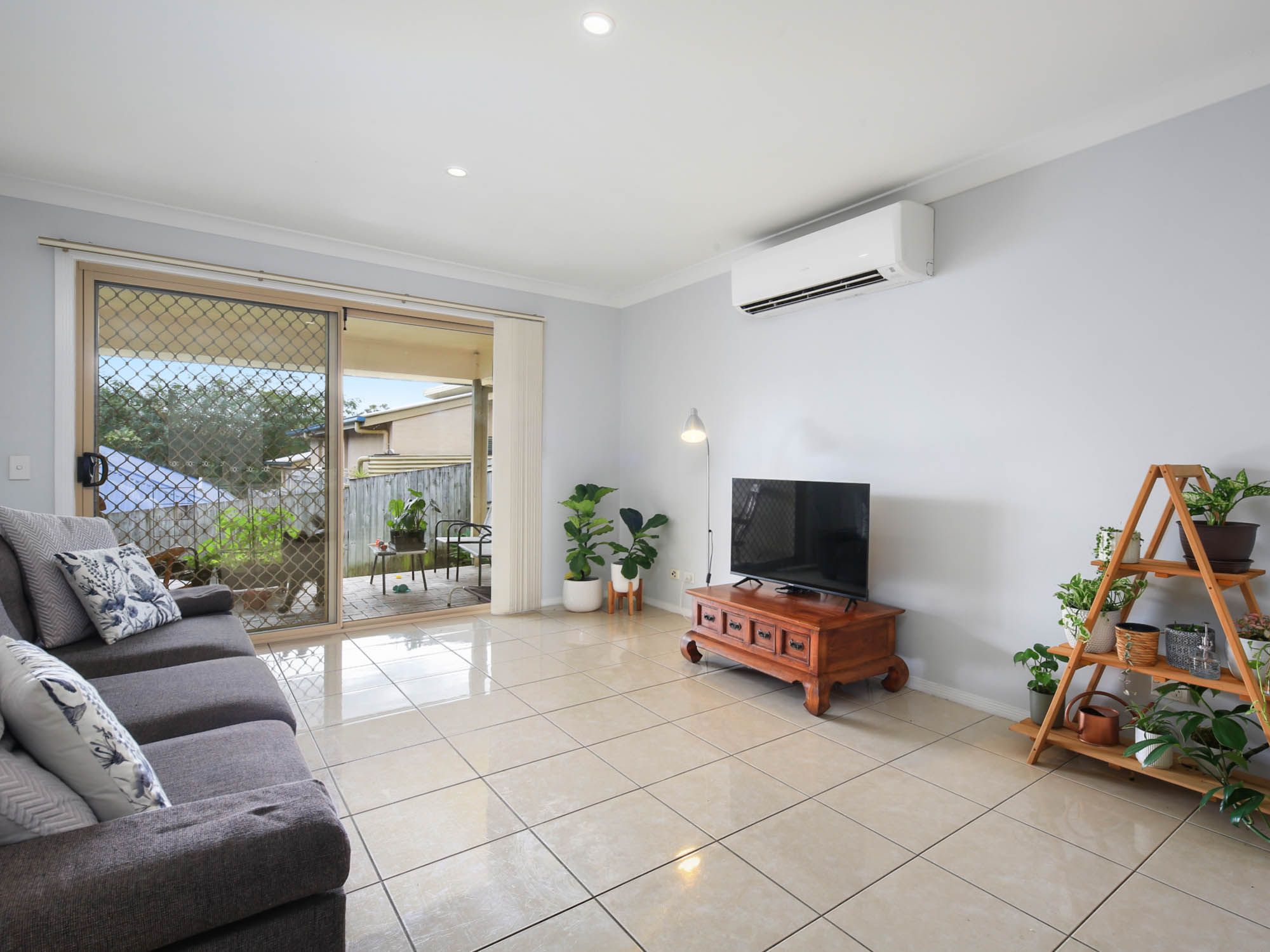 6 Benarkin Close, Waterford, QLD 4133