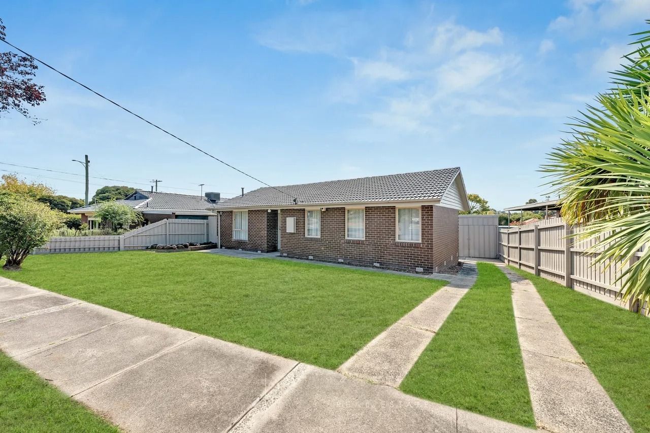 39 Loch Road — photo from Ray White Wantirna