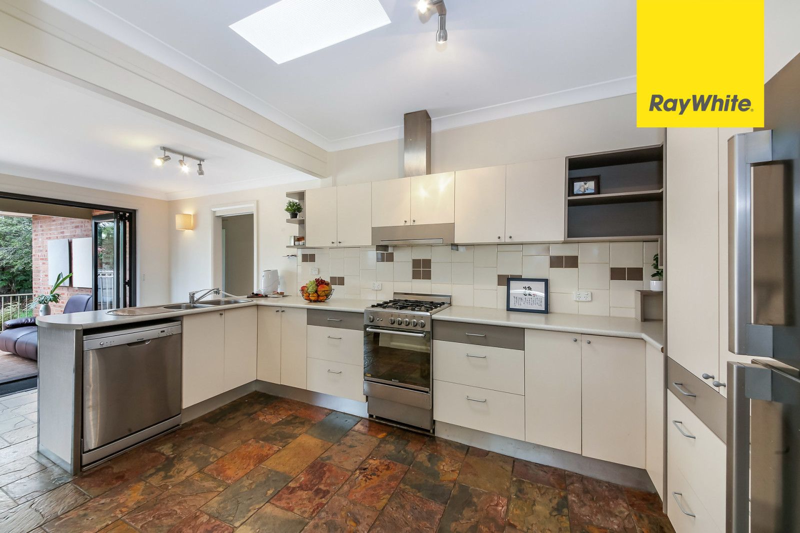 12 Allambee Crescent, Beverly Hills, NSW 2209