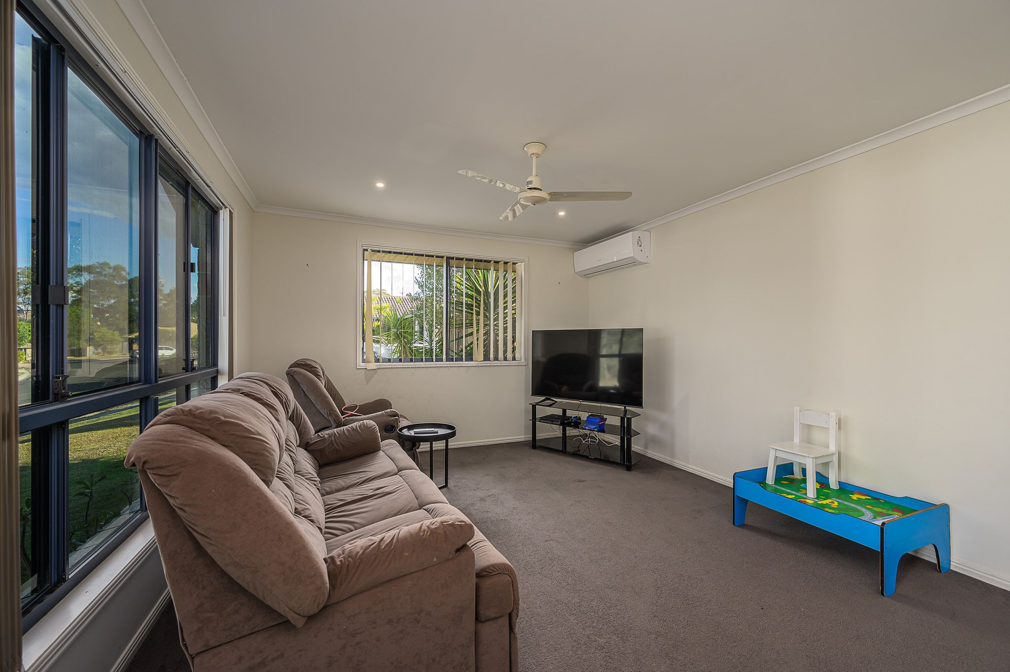 16 Bridgeman Place, New Auckland, QLD 4680