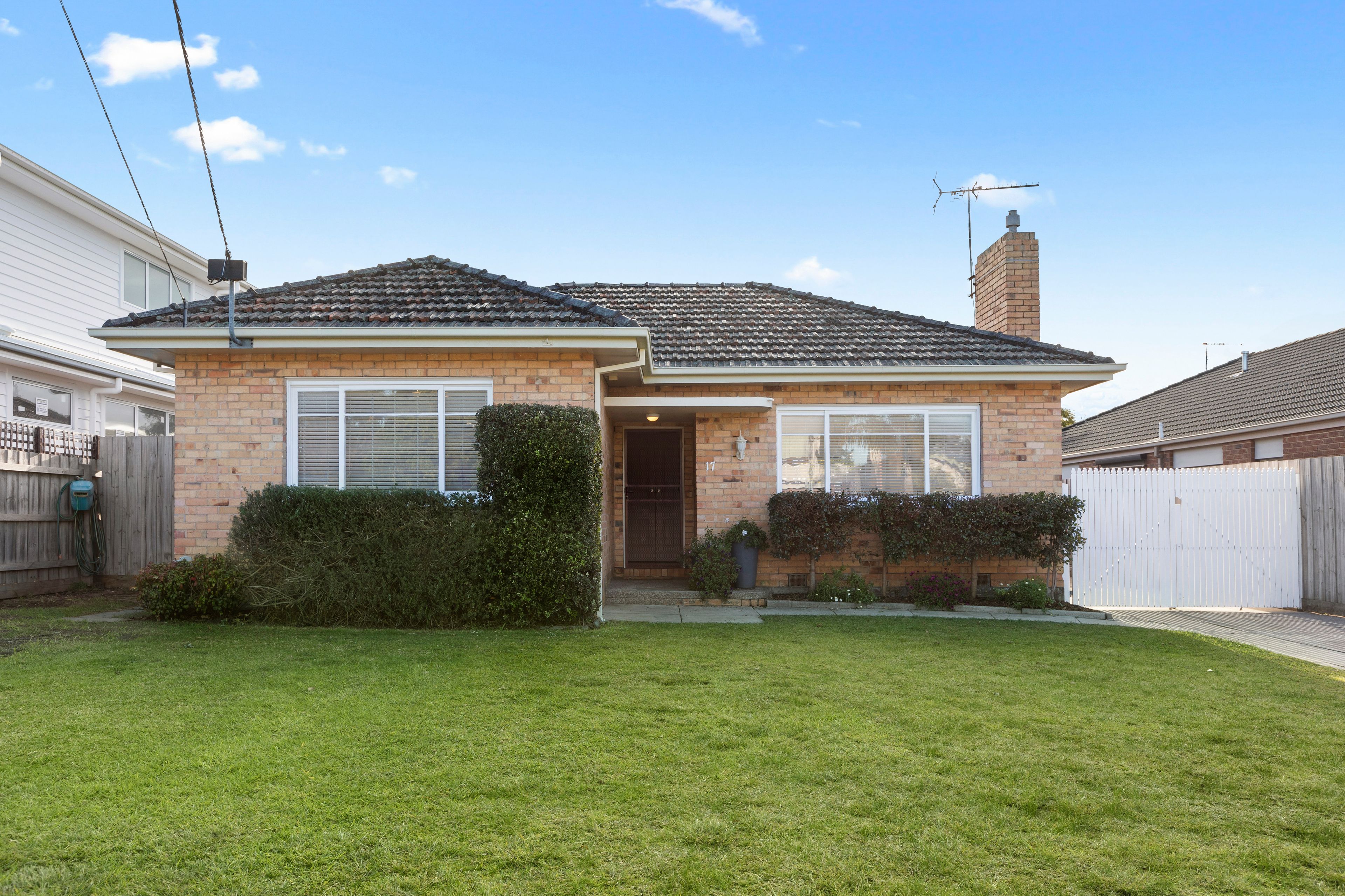 17 Fourth Street, Parkdale, VIC 3195