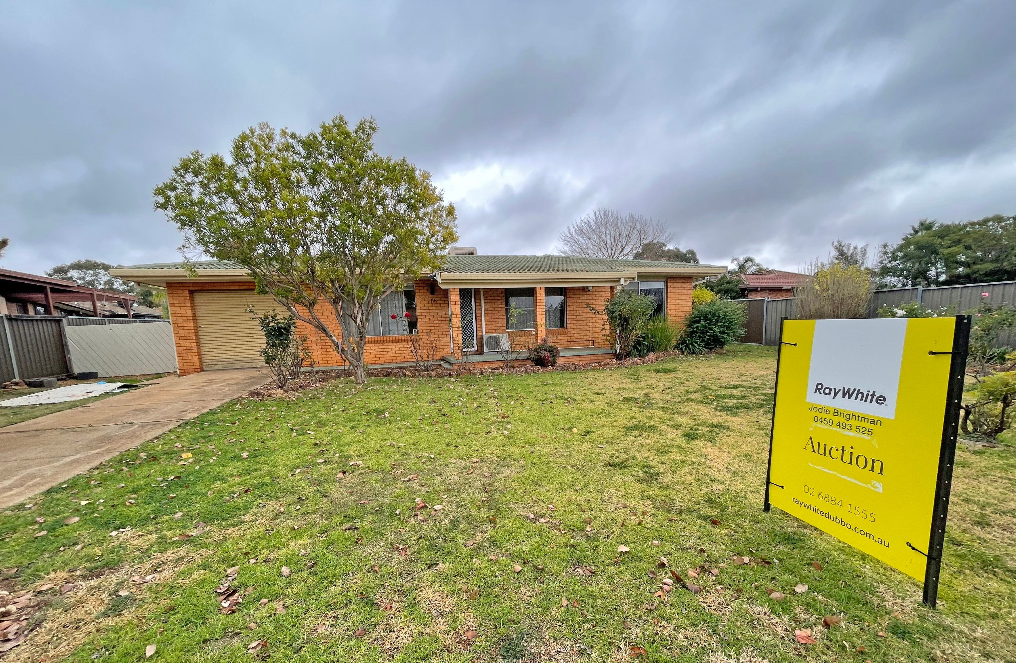14 Meadowbank Drive, Dubbo NSW 2830