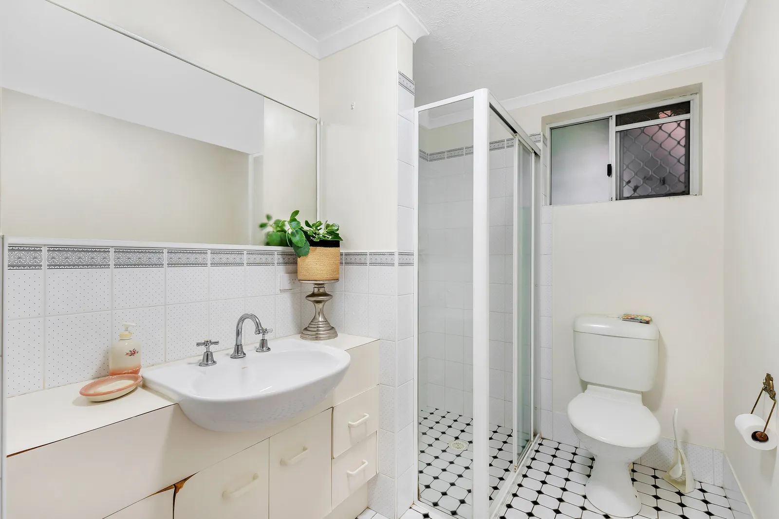 3/282 Cavendish Road, Coorparoo