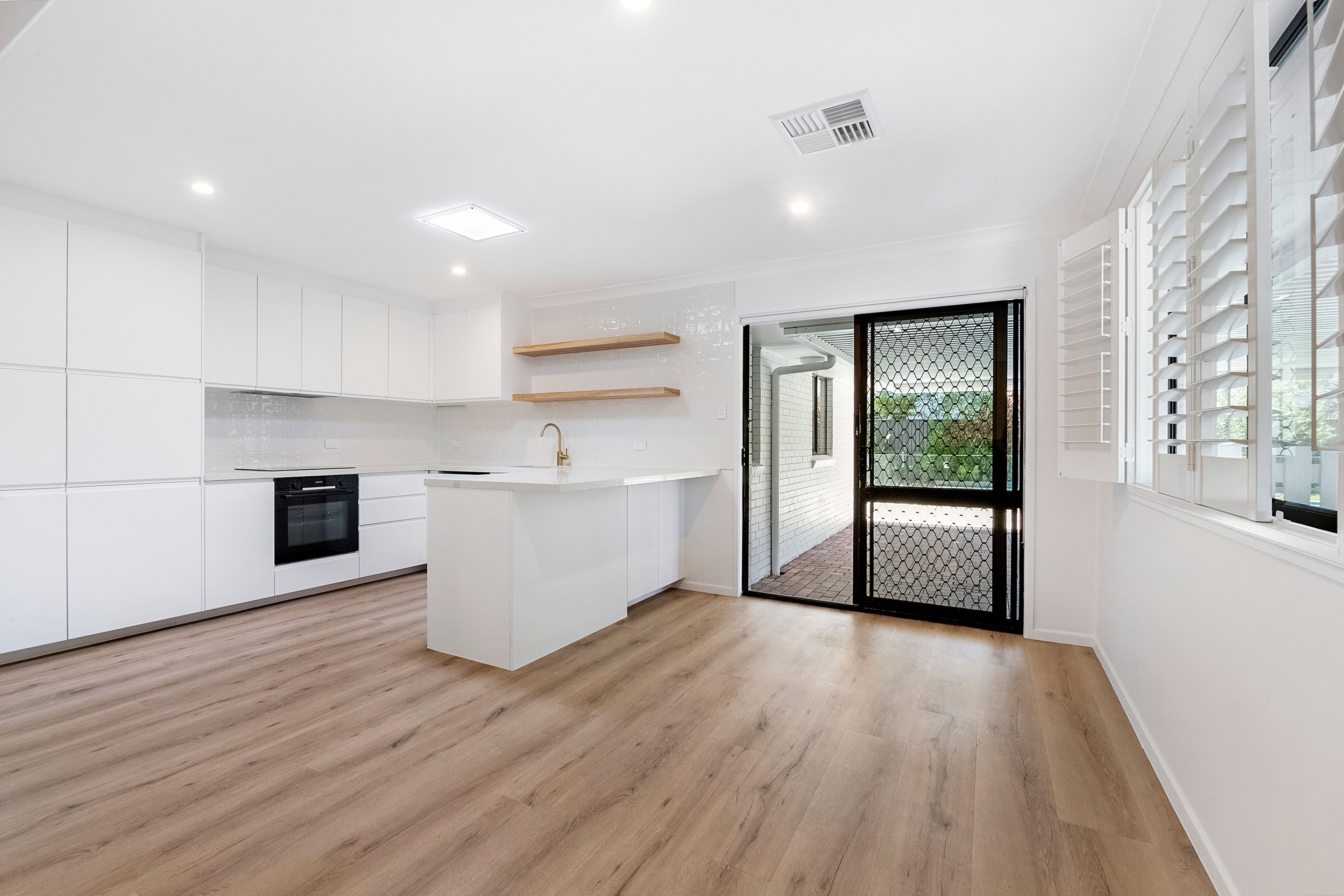 112 Acanthus Avenue, Burleigh Heads, QLD 4220