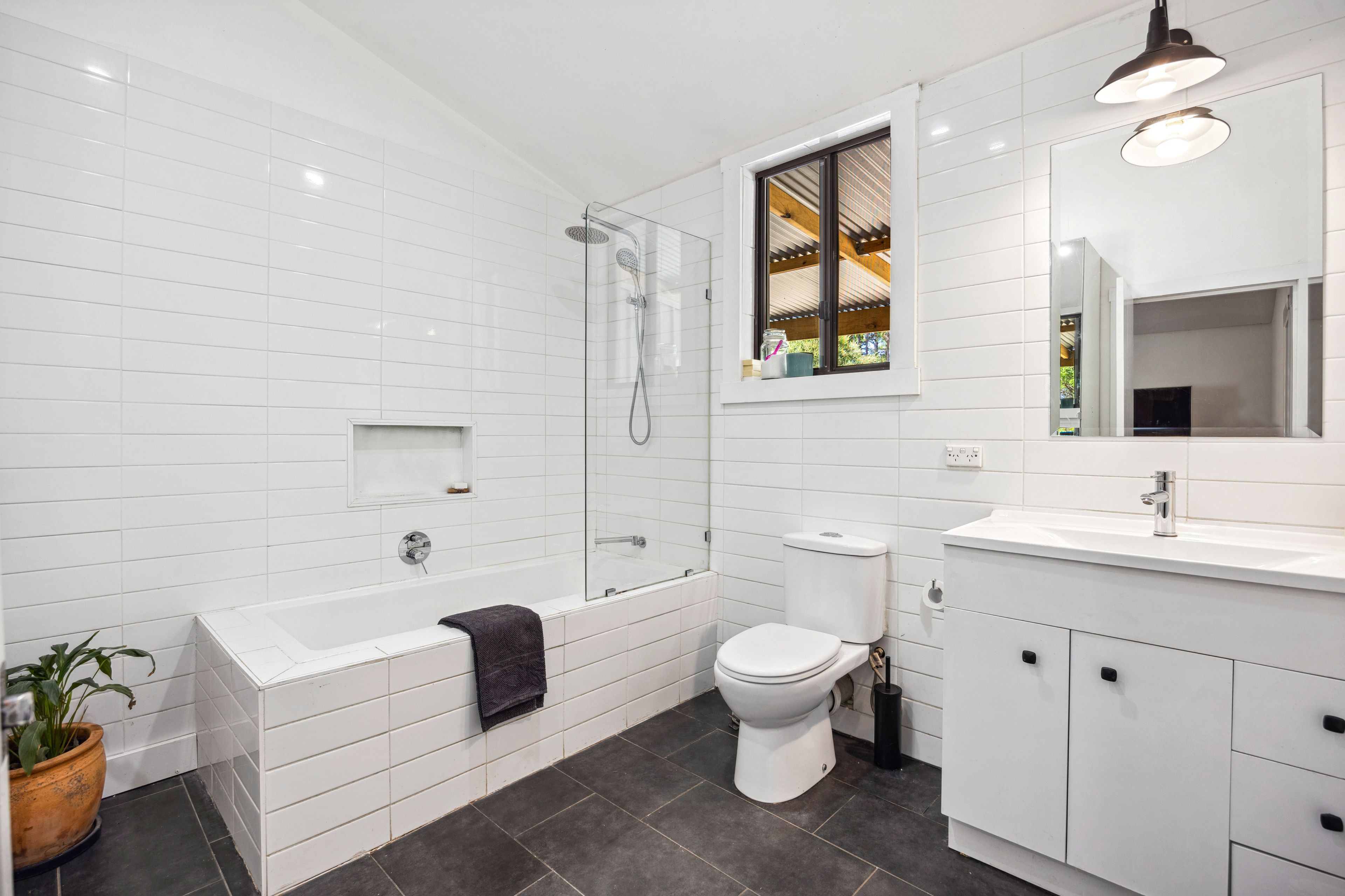 97 Milhinch Road — photo 6 of 11