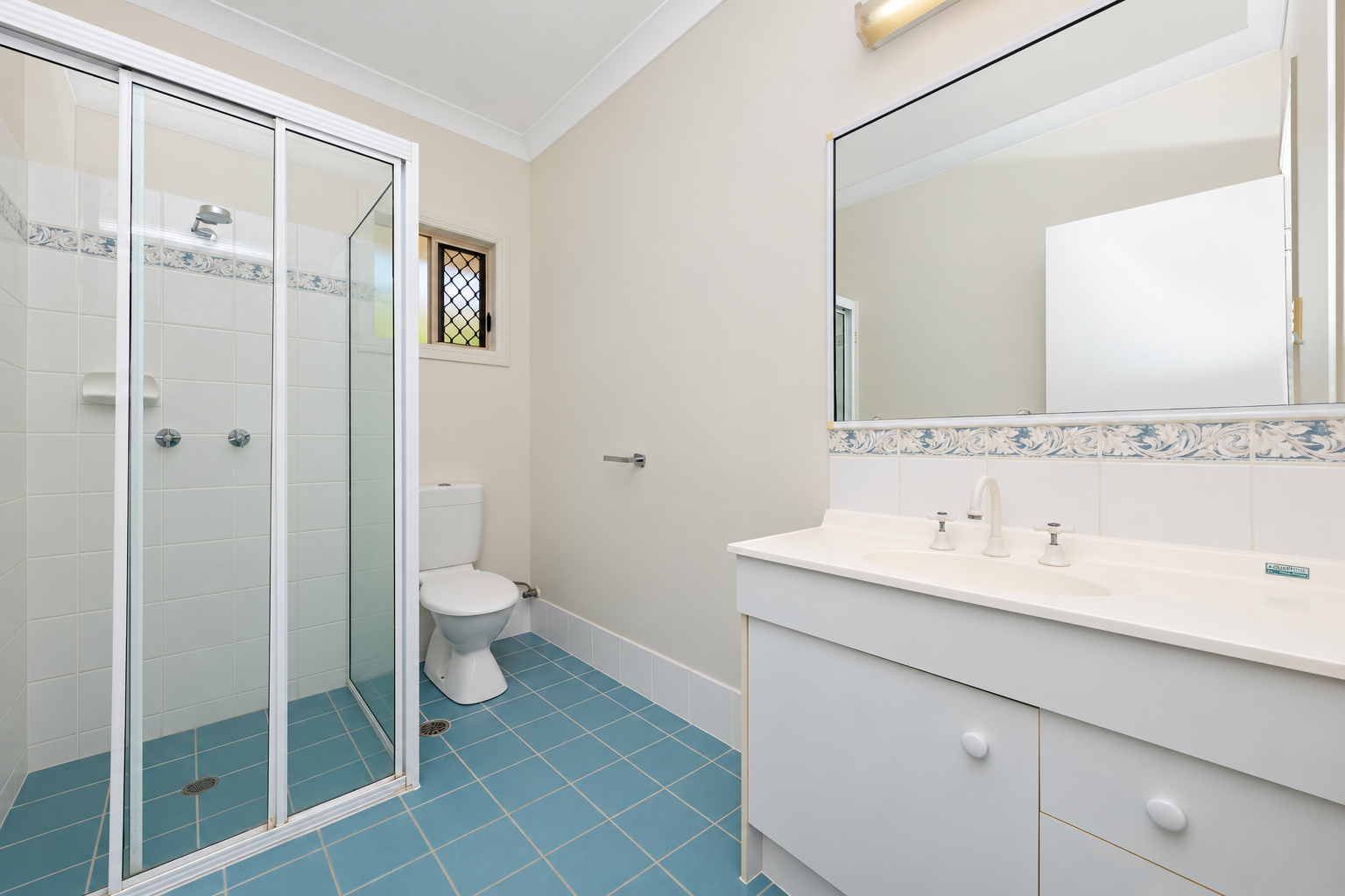 20 Alpina Place — photo 6 of 12