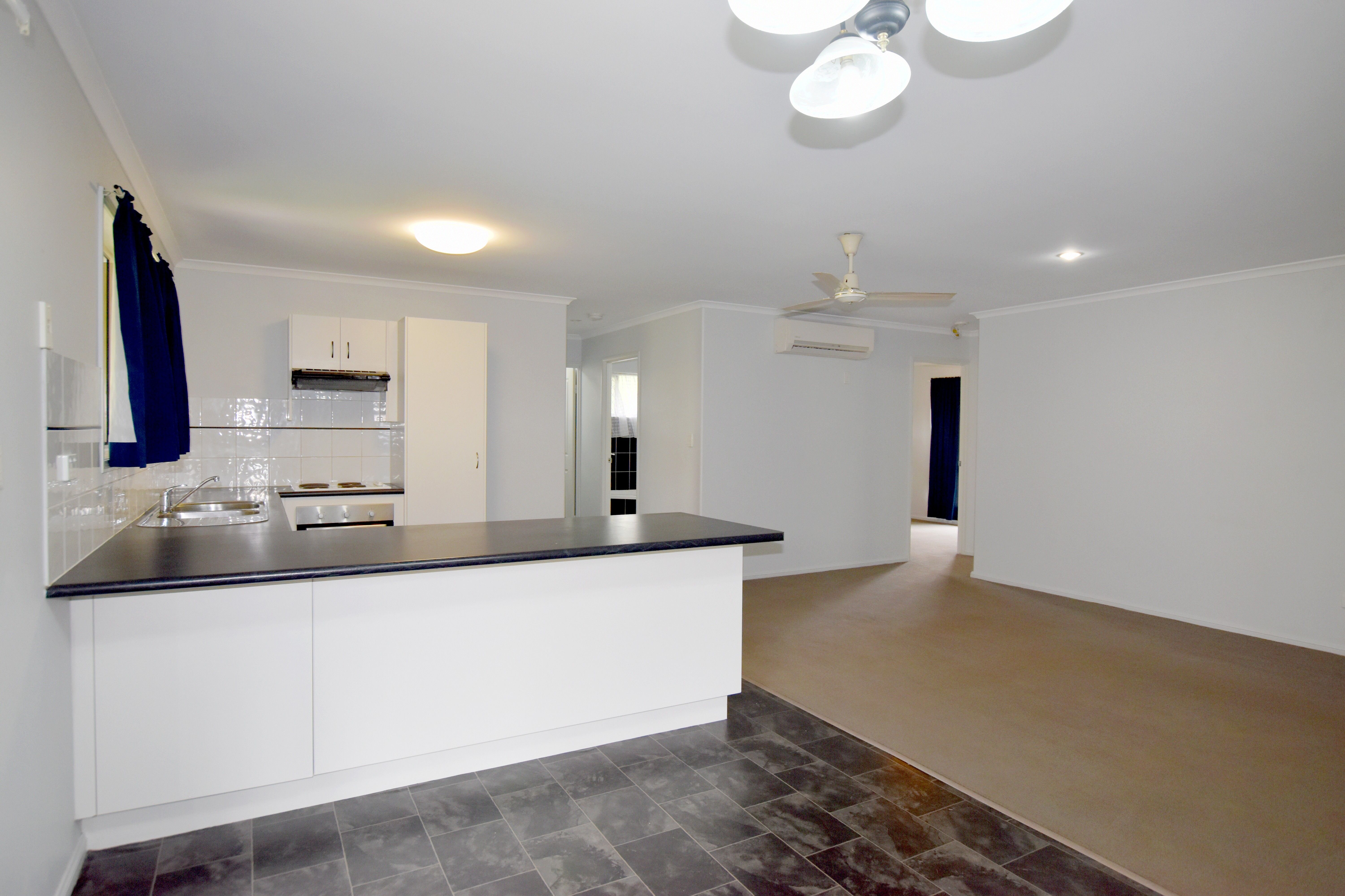 2/47 Park Street, West Gladstone, QLD 4680