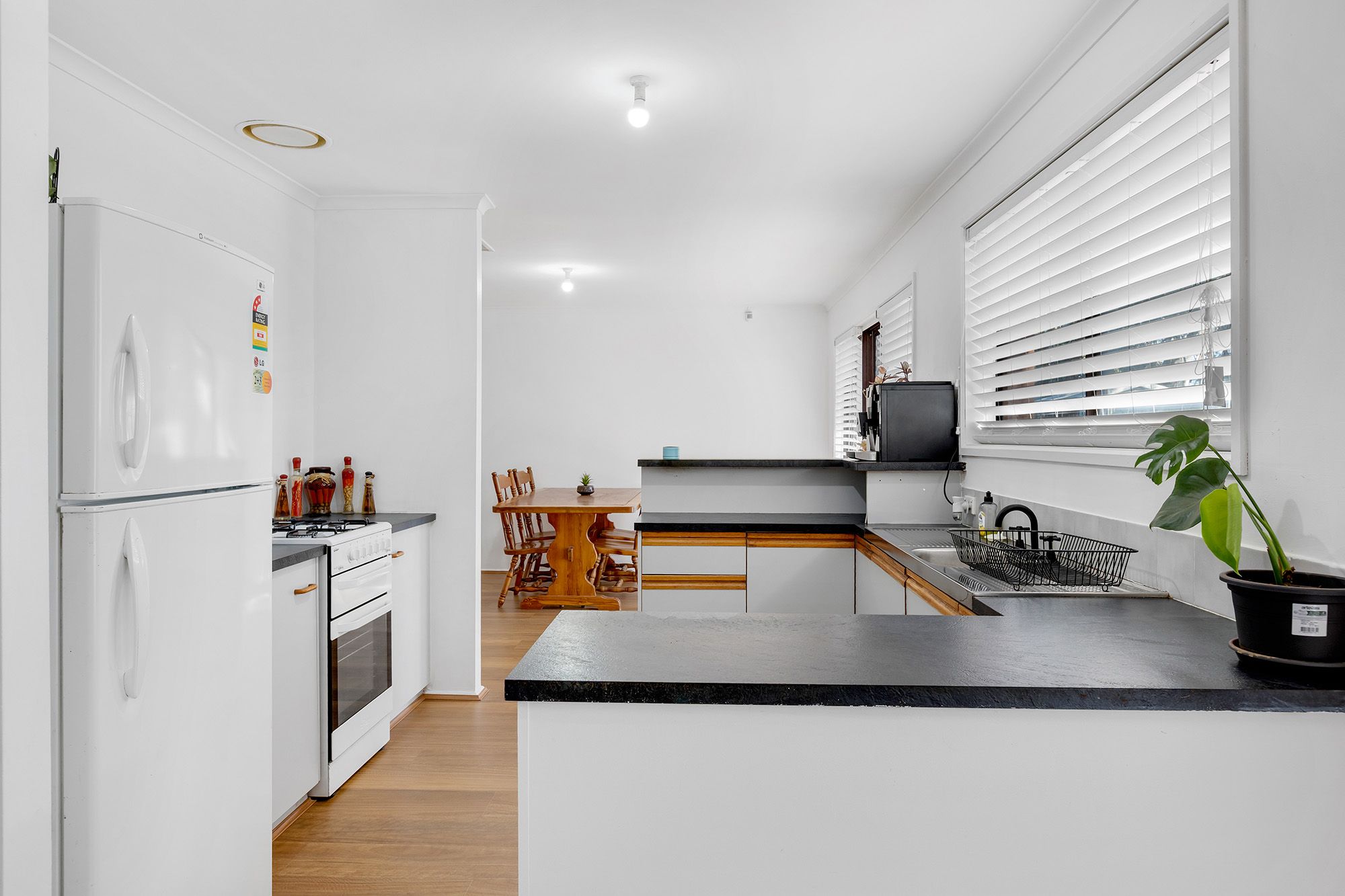 16 Leicester Grove — photo 8 of 24