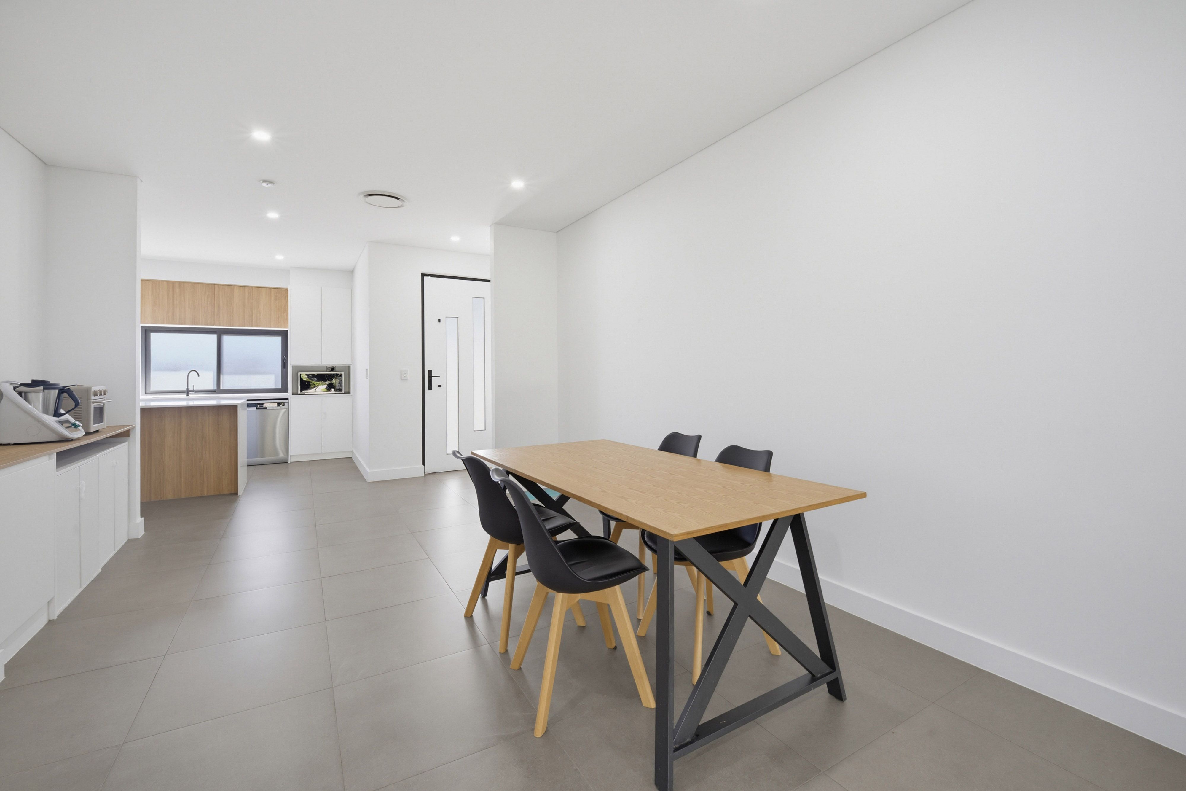 4/16 Thurlow Street — photo 5 of 13