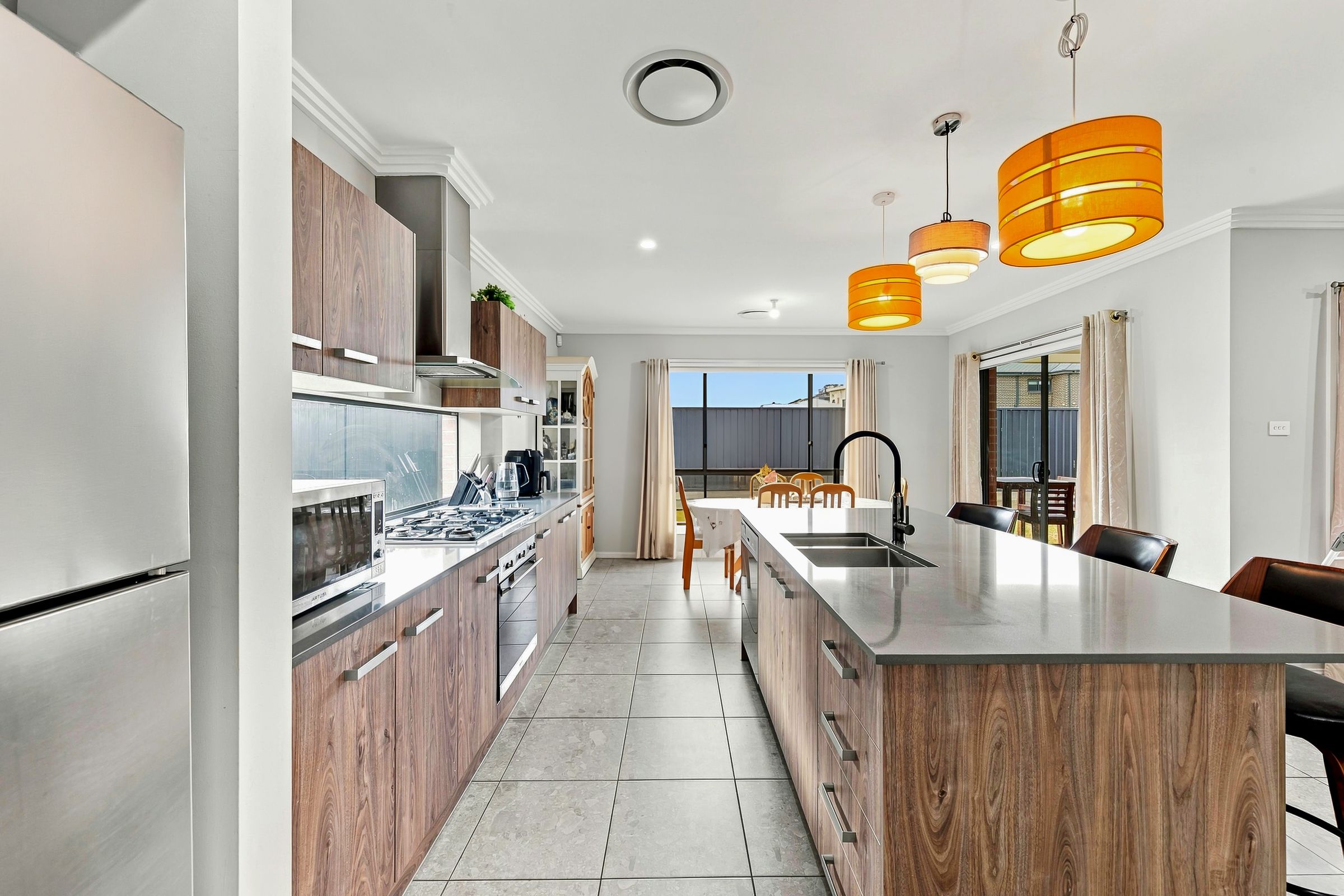 33 Marketsfield Avenue — photo 4 of 18