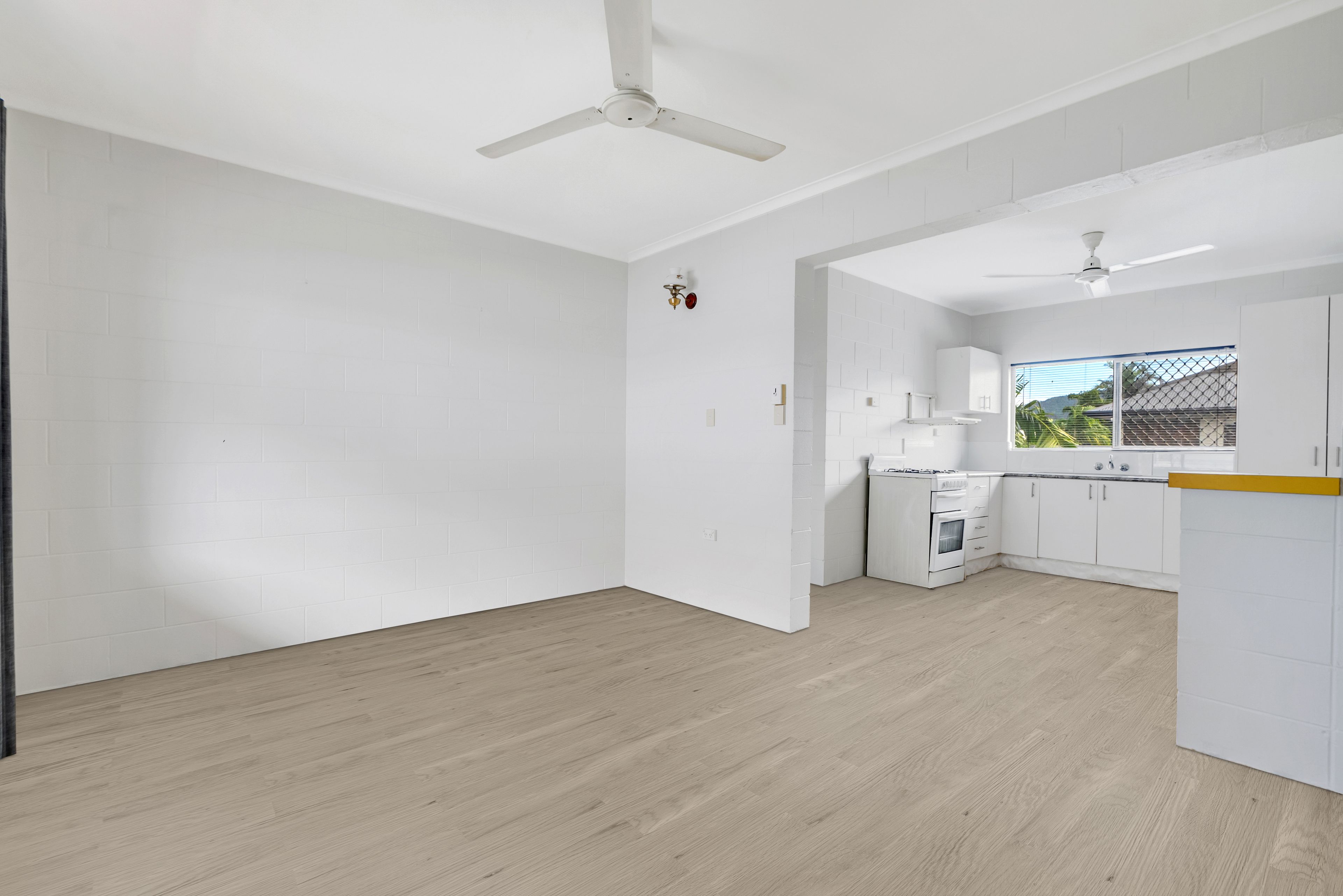 8/247 Sheridan Street — photo from Ray White Cairns