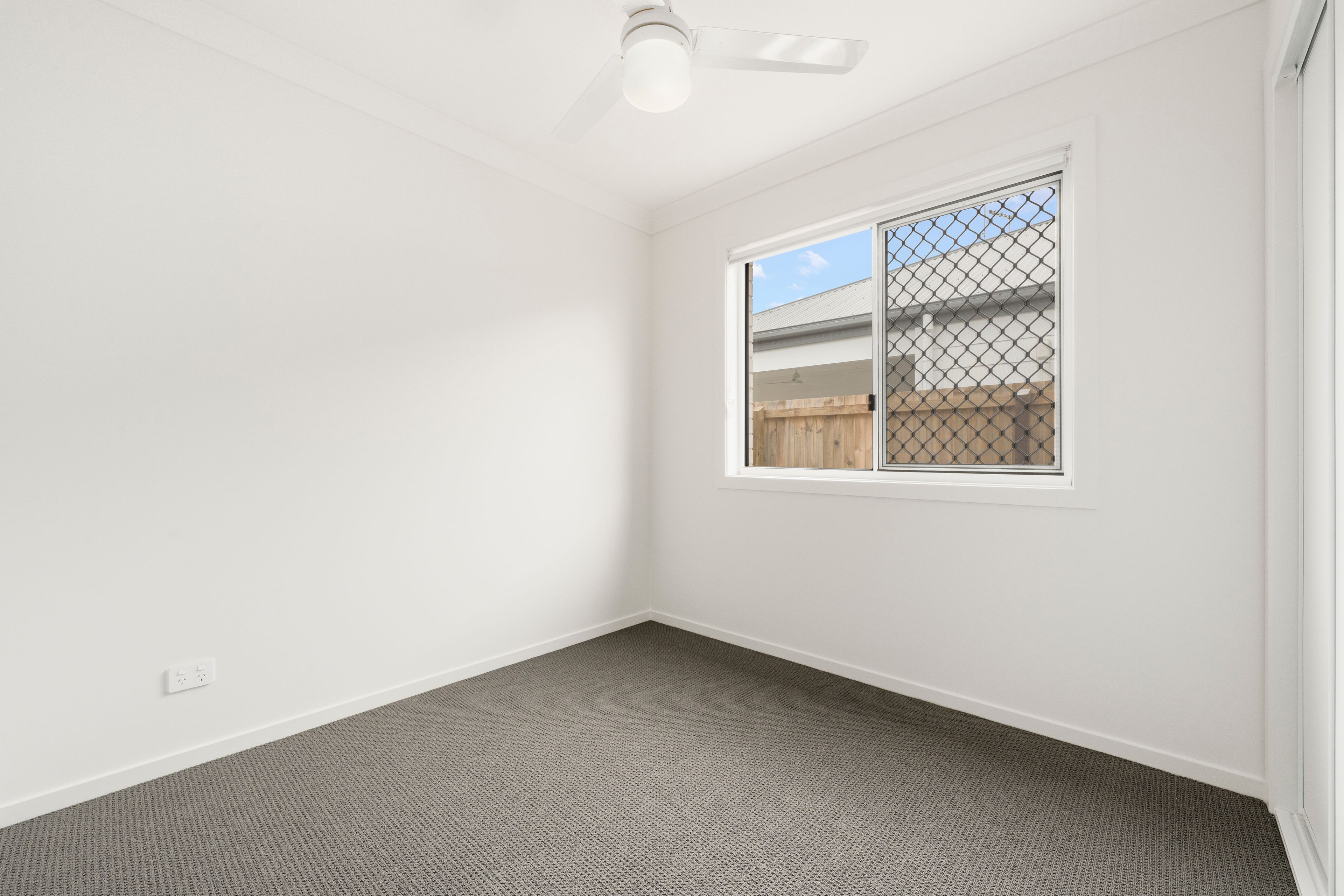 12B Birt Street — photo 7 of 10