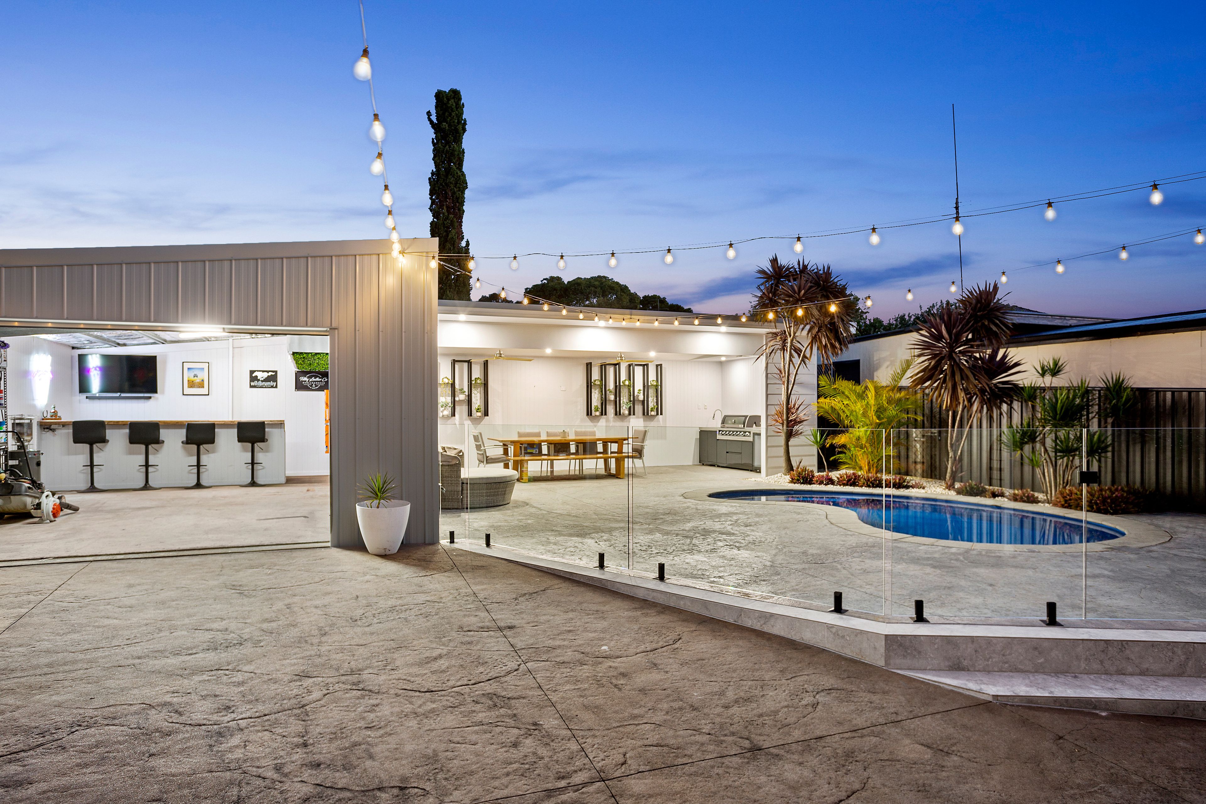 75 Parkes Street, Oak Flats NSW 2529