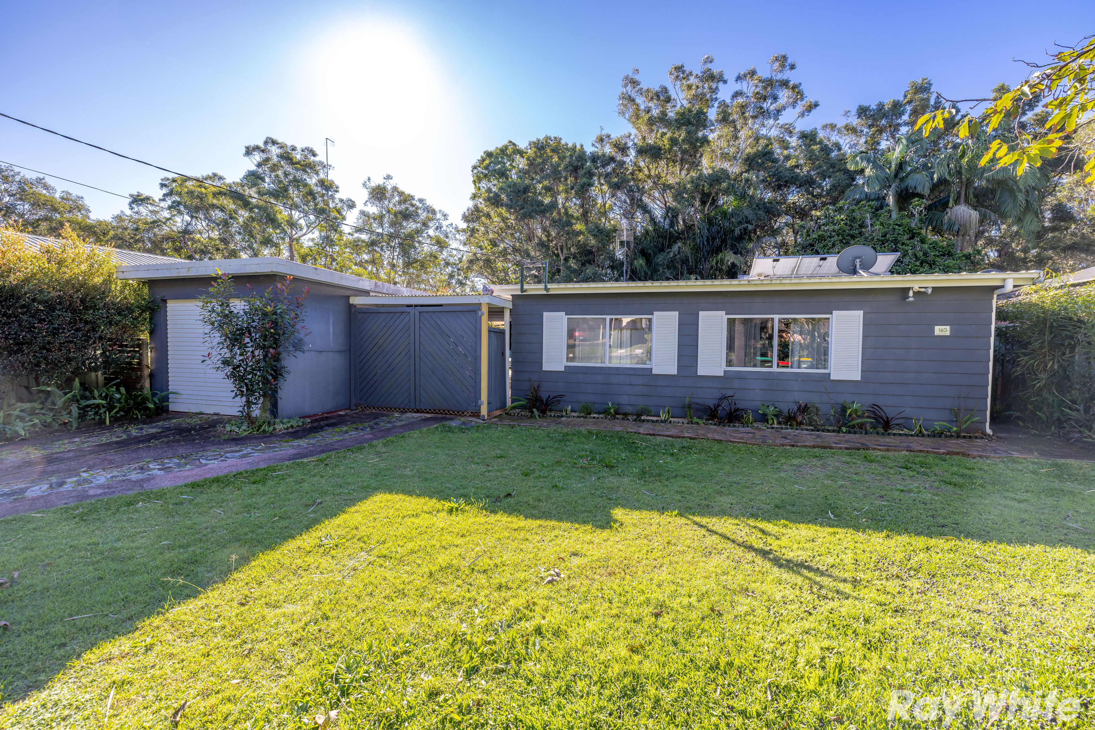 160 Green Point Drive, Green Point NSW 2428