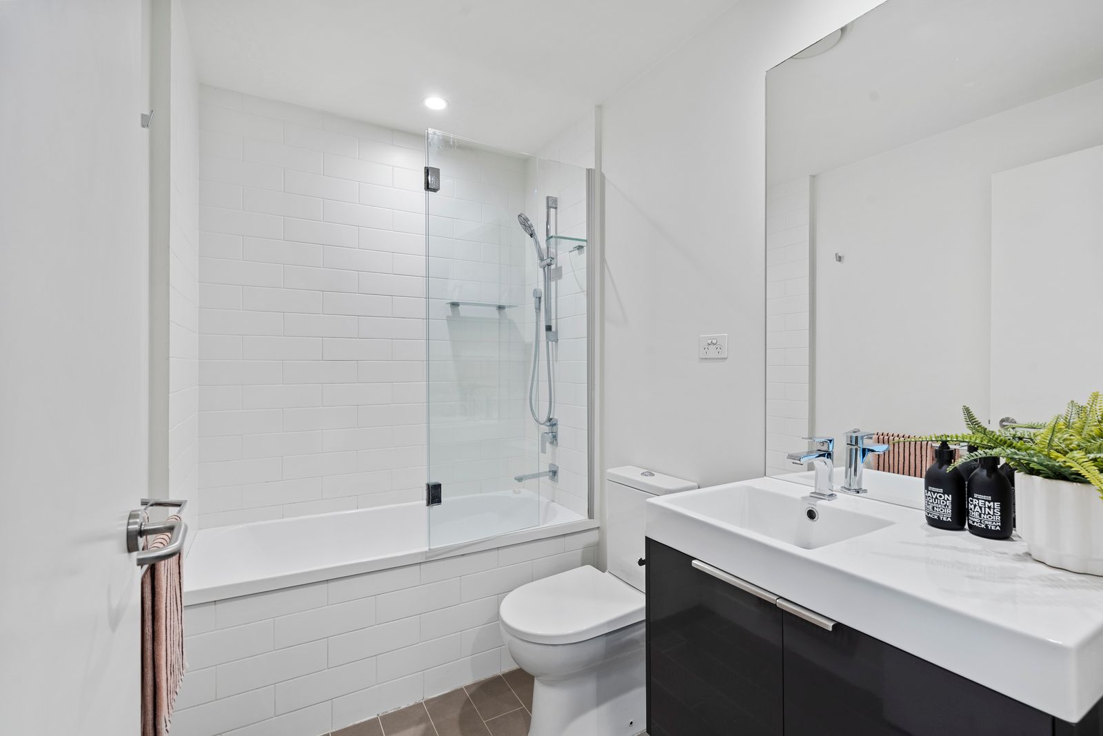 315/21 Peter Doherty Street — photo 16 of 25