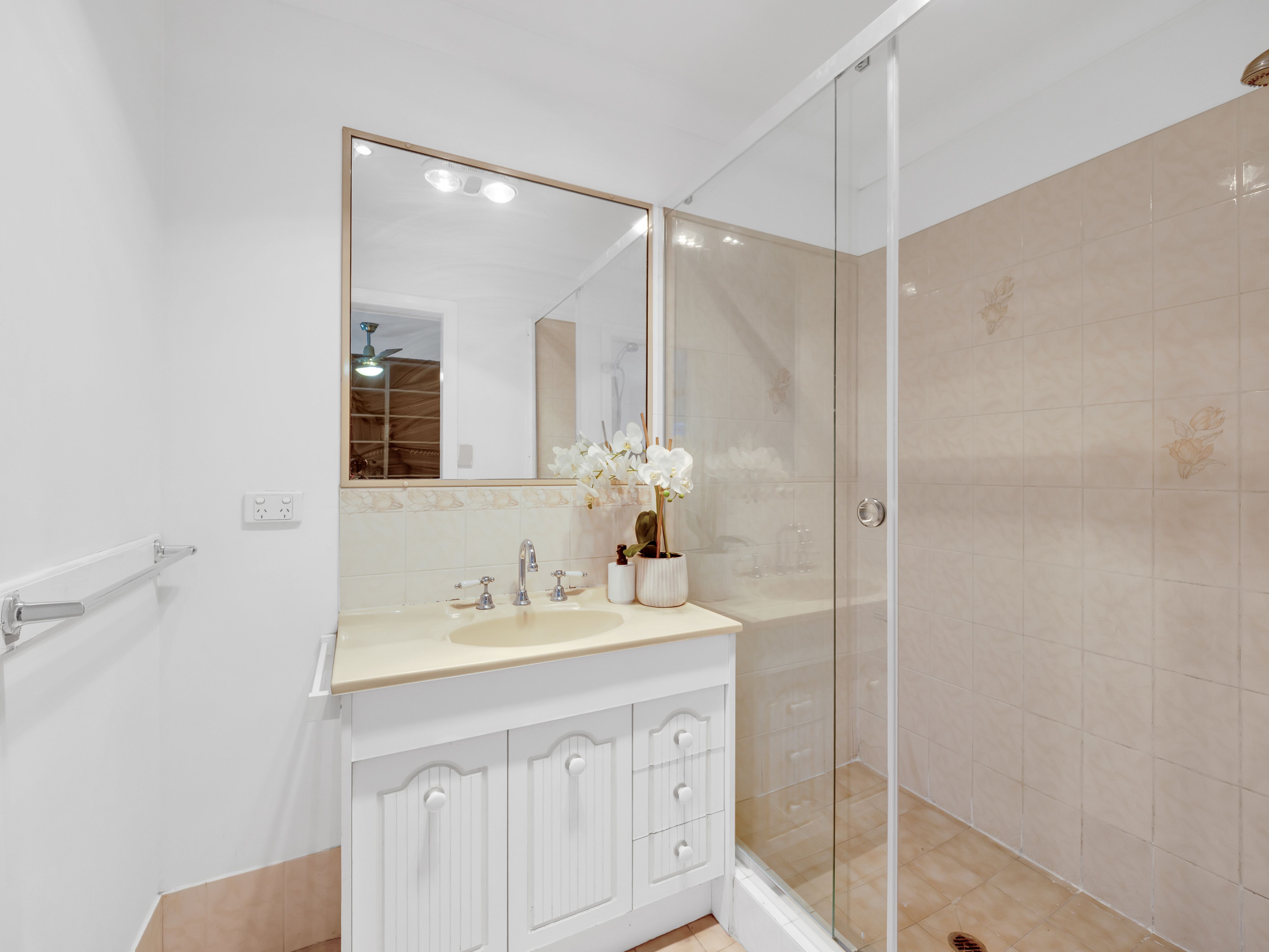1 Kingsgate Street — photo 13 of 20