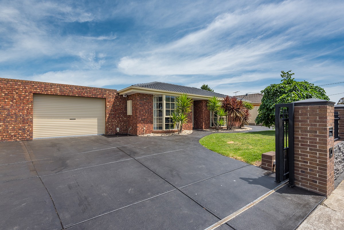 19 Cimberwood Drive, Craigieburn, VIC 3064