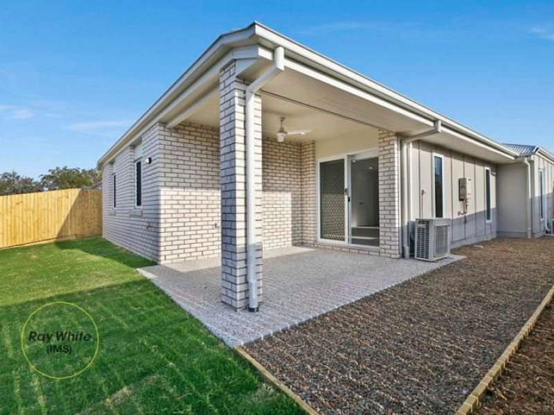 18 Mount Barney Crescent, Park Ridge, QLD 4125