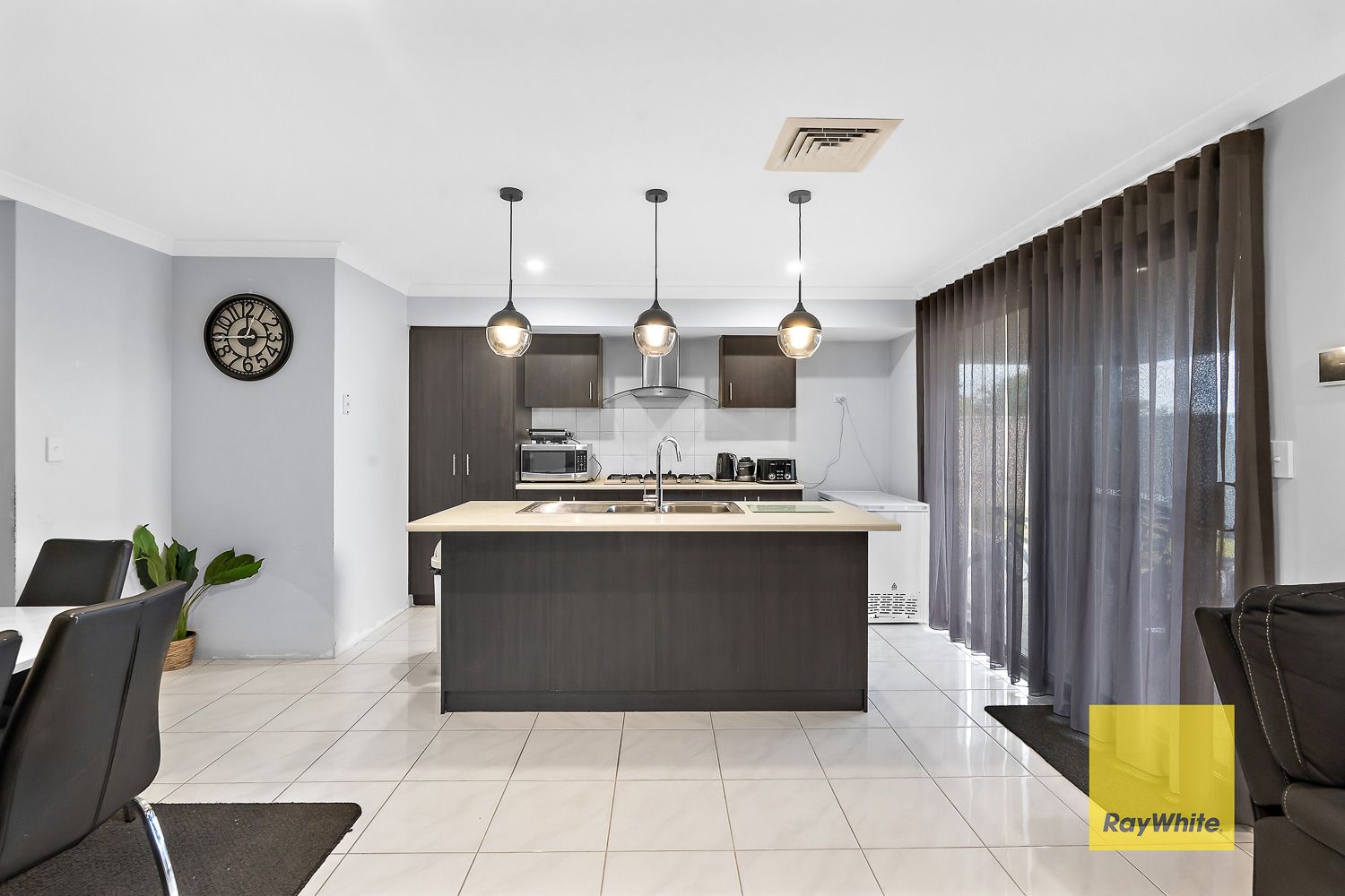 108 Balfour Street — photo 4 of 15