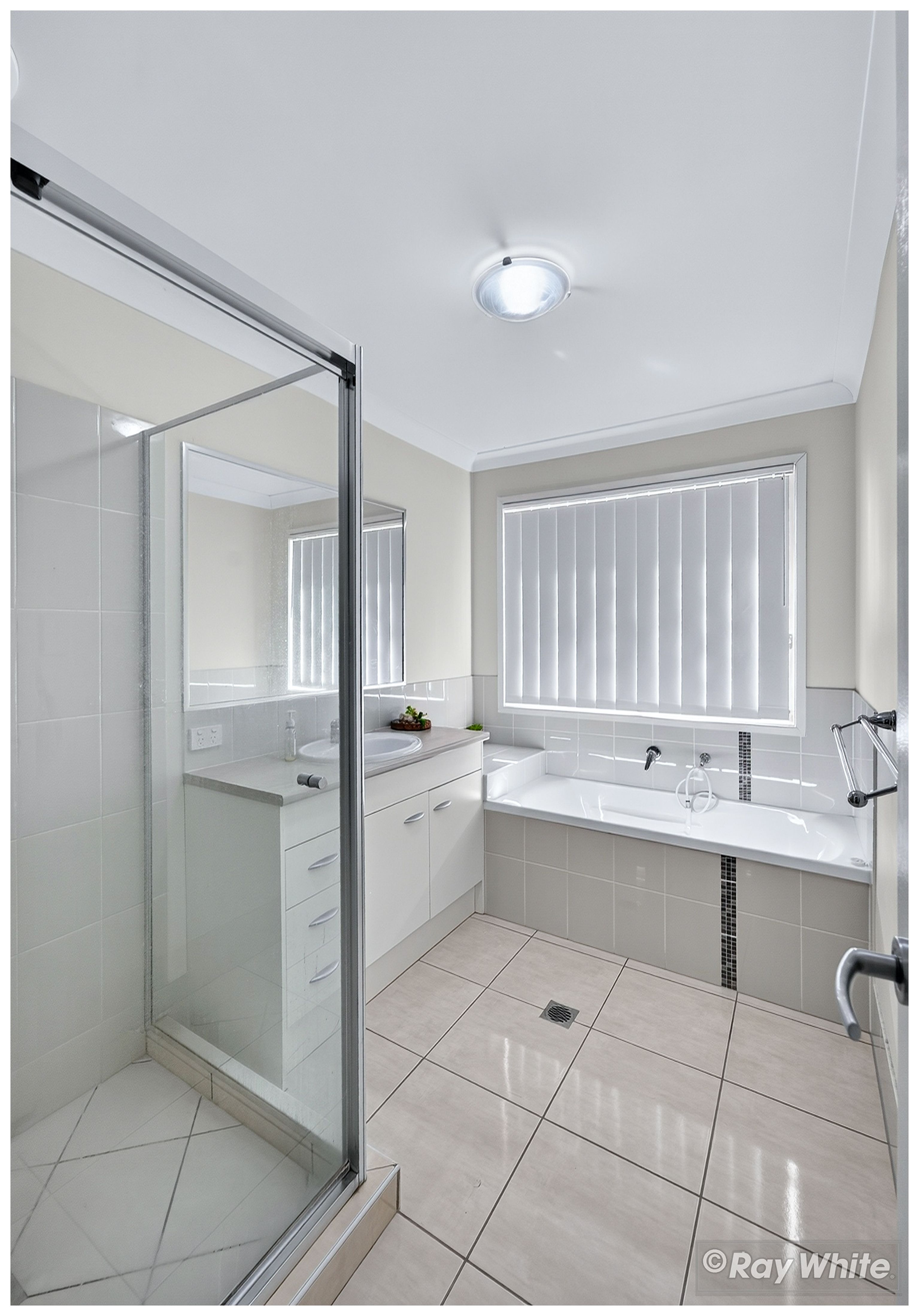 5 Leichhardt Drive — photo 19 of 24