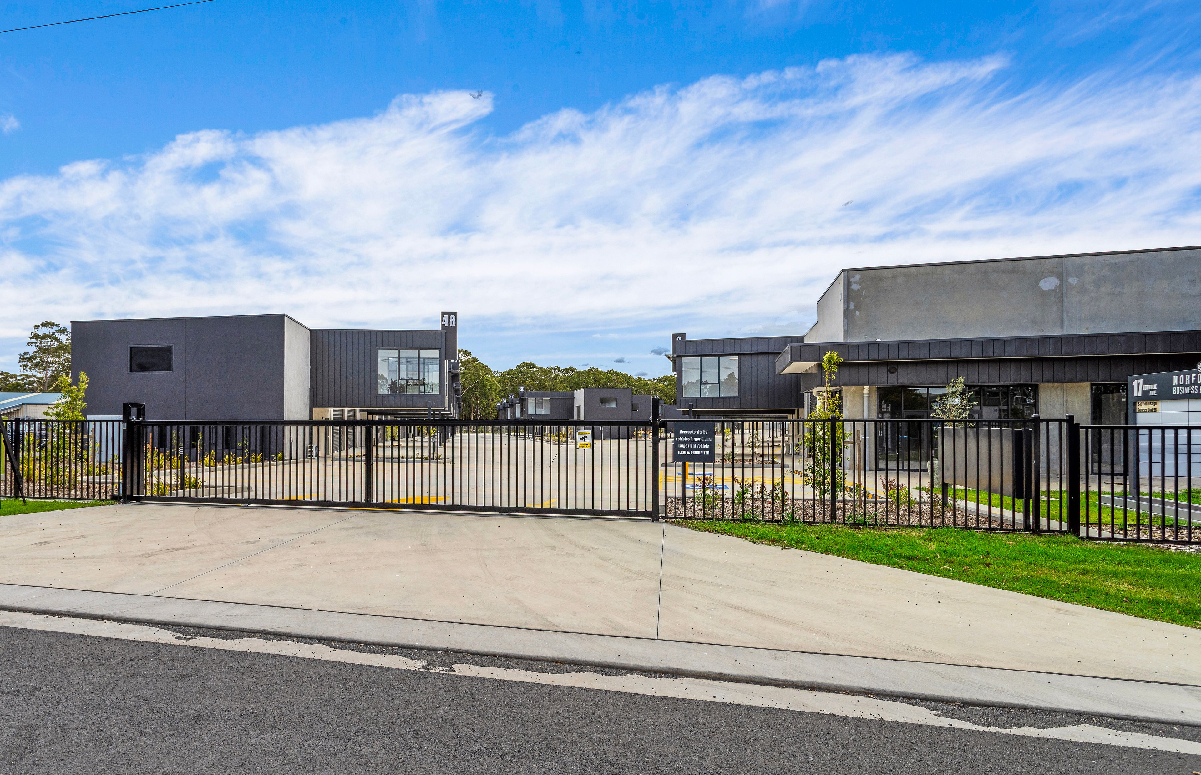 17 Norfolk Avenue, South Nowra, NSW 2541