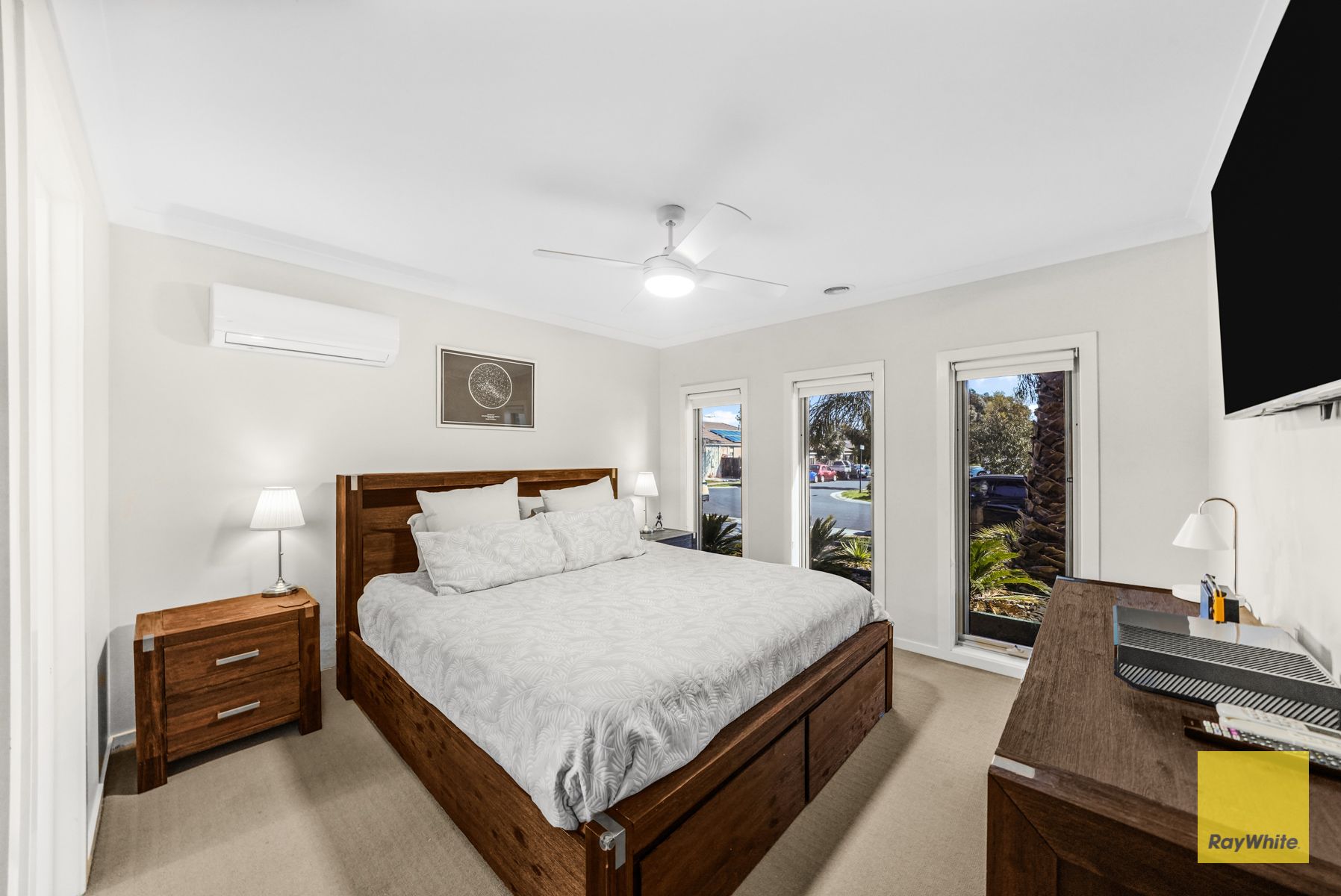84 Tyler Crescent — photo 3 of 12