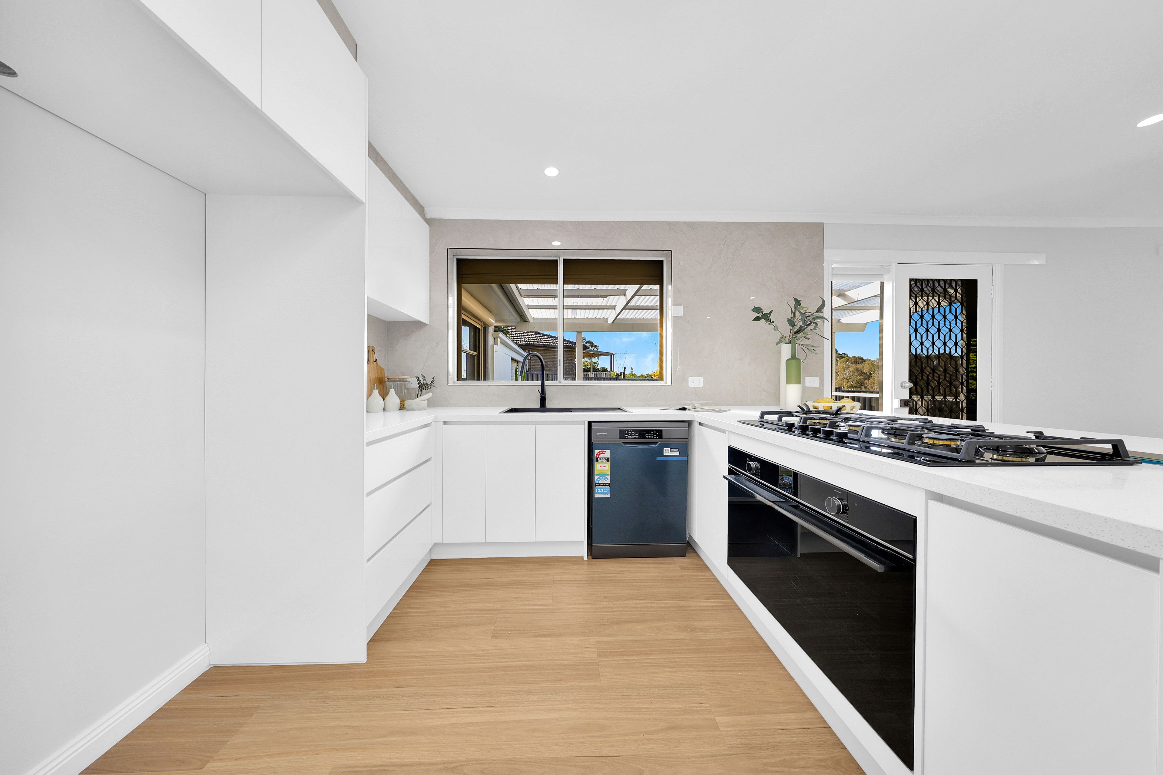 33 Allan Avenue, South Morang, VIC 3752