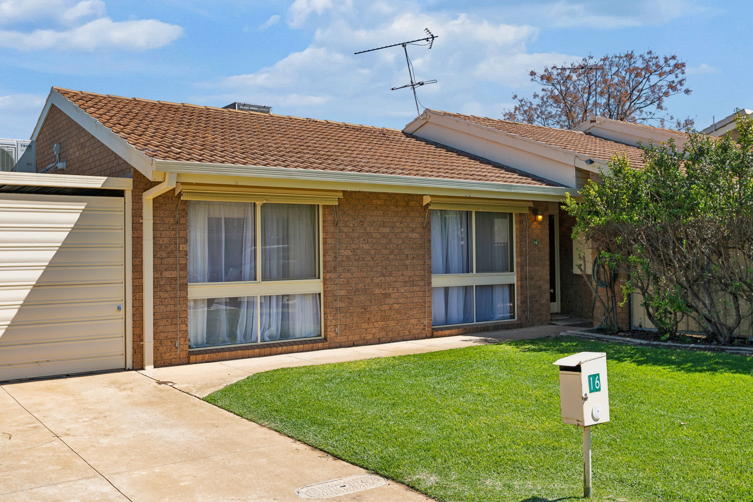 16 Hibiscus Drive — photo 3 of 25
