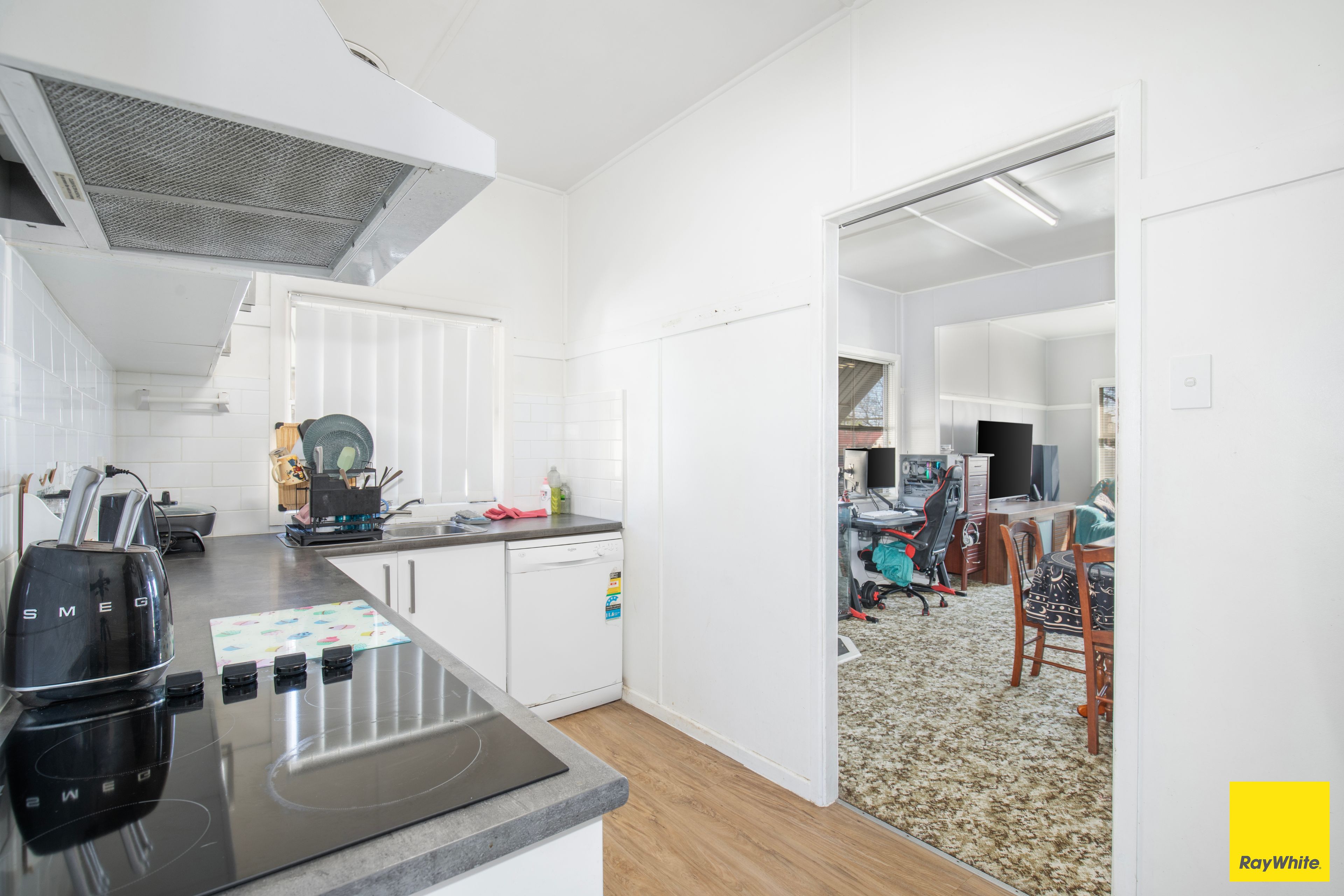 165 Taylor Street — photo 3 of 12