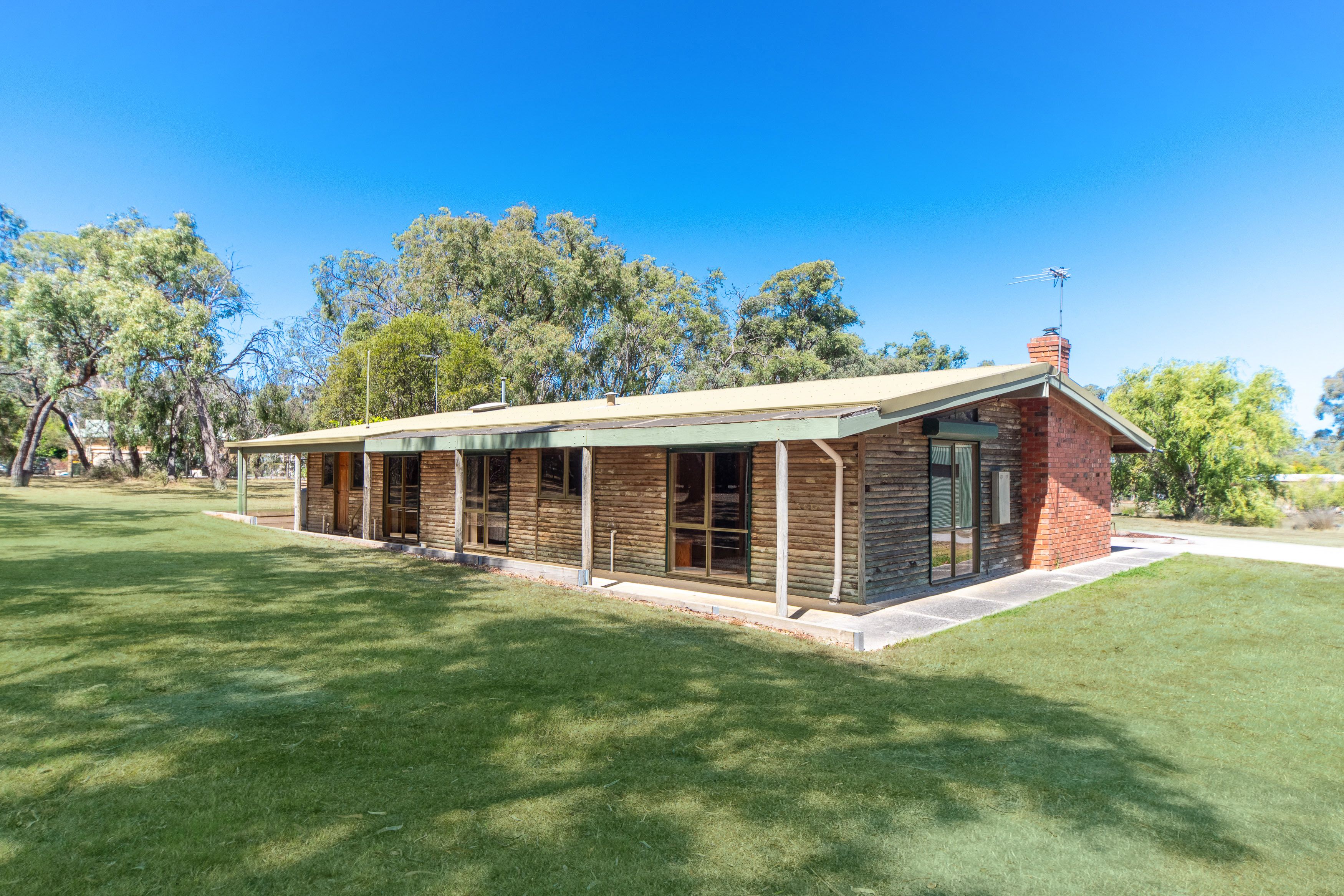 20 Bellbird Court — photo 7 of 29