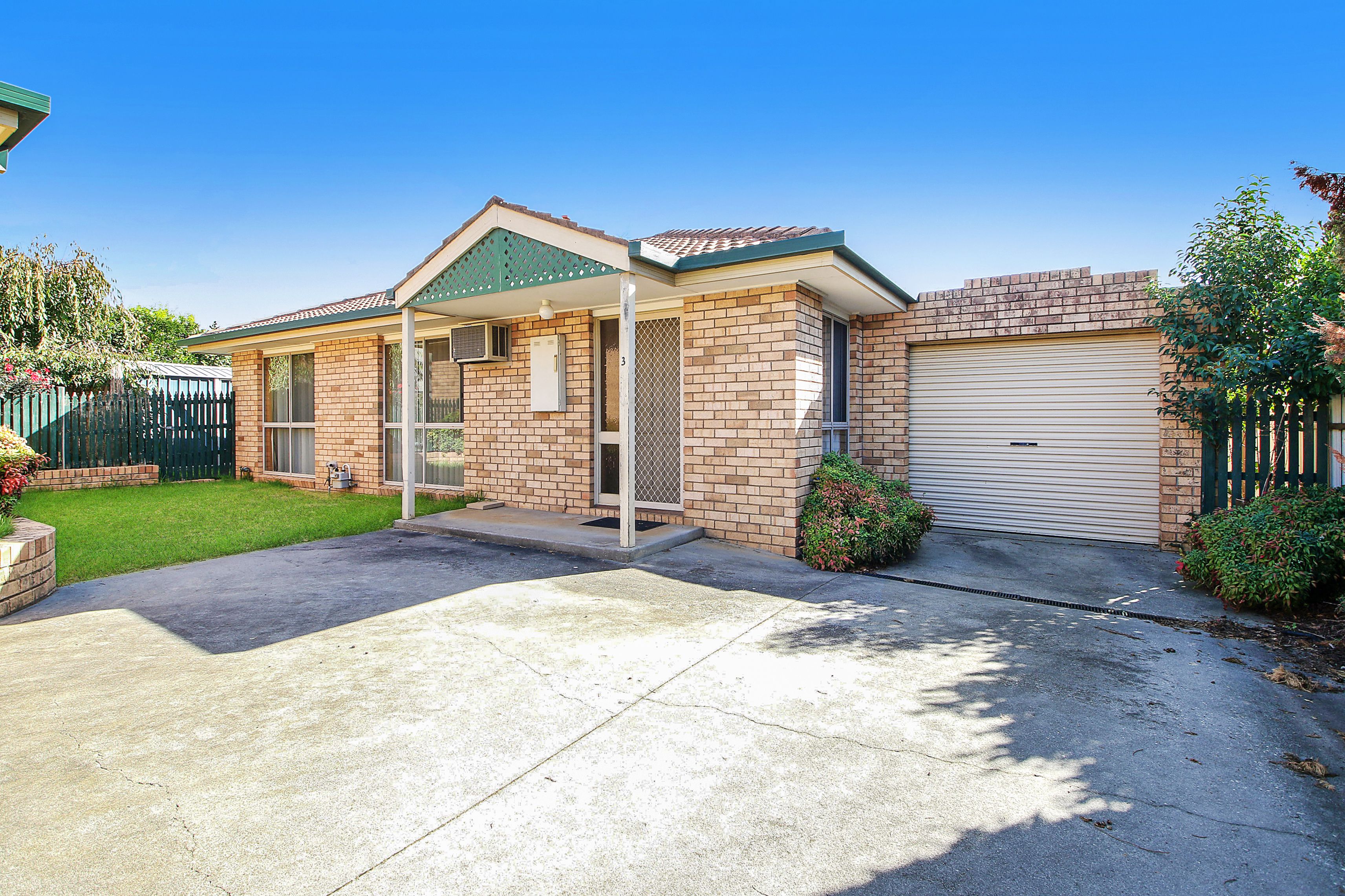 15 Ware Avenue, West Wodonga VIC 3690