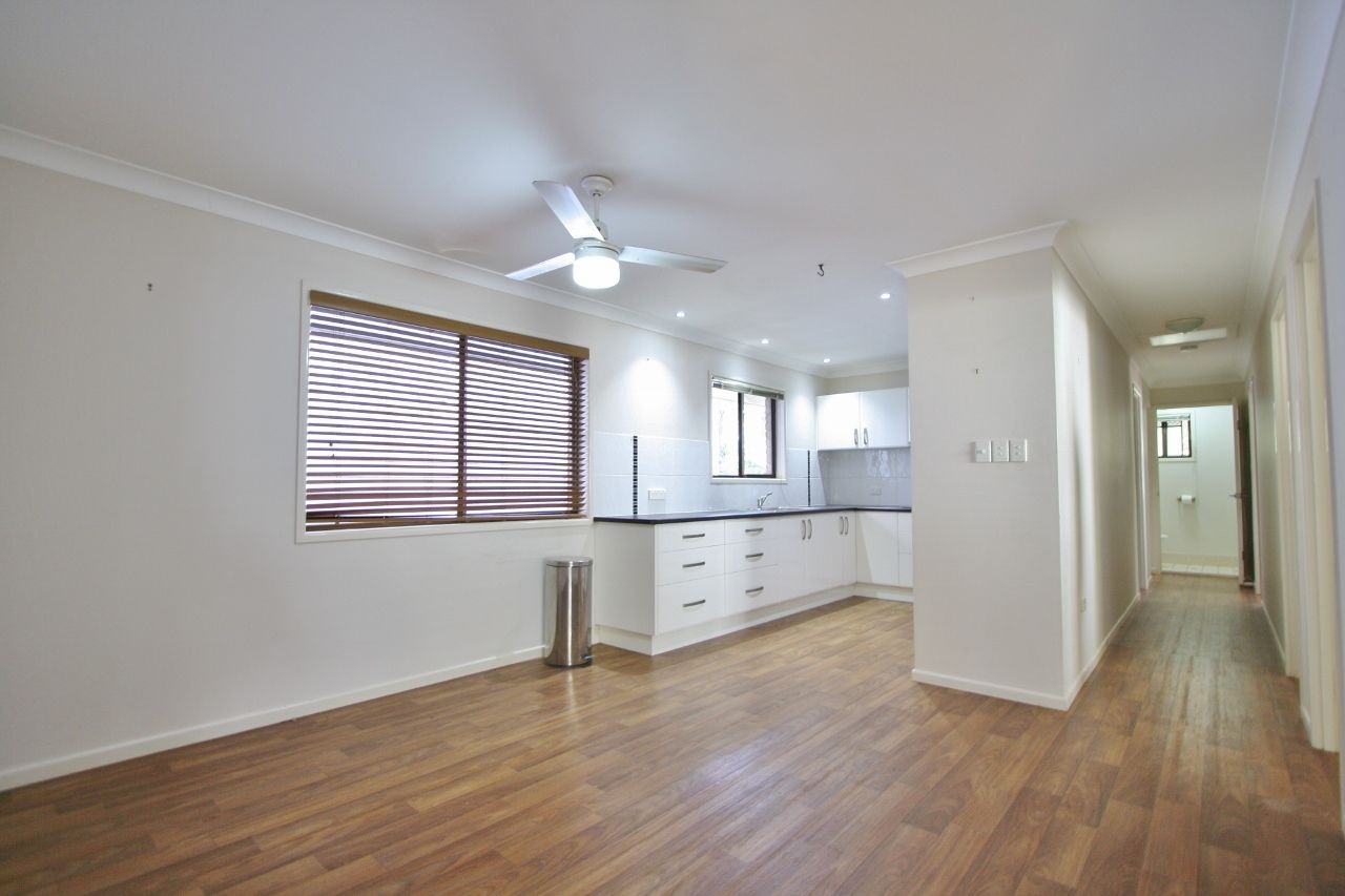 12 Laura Street, Tarragindi, QLD 4121