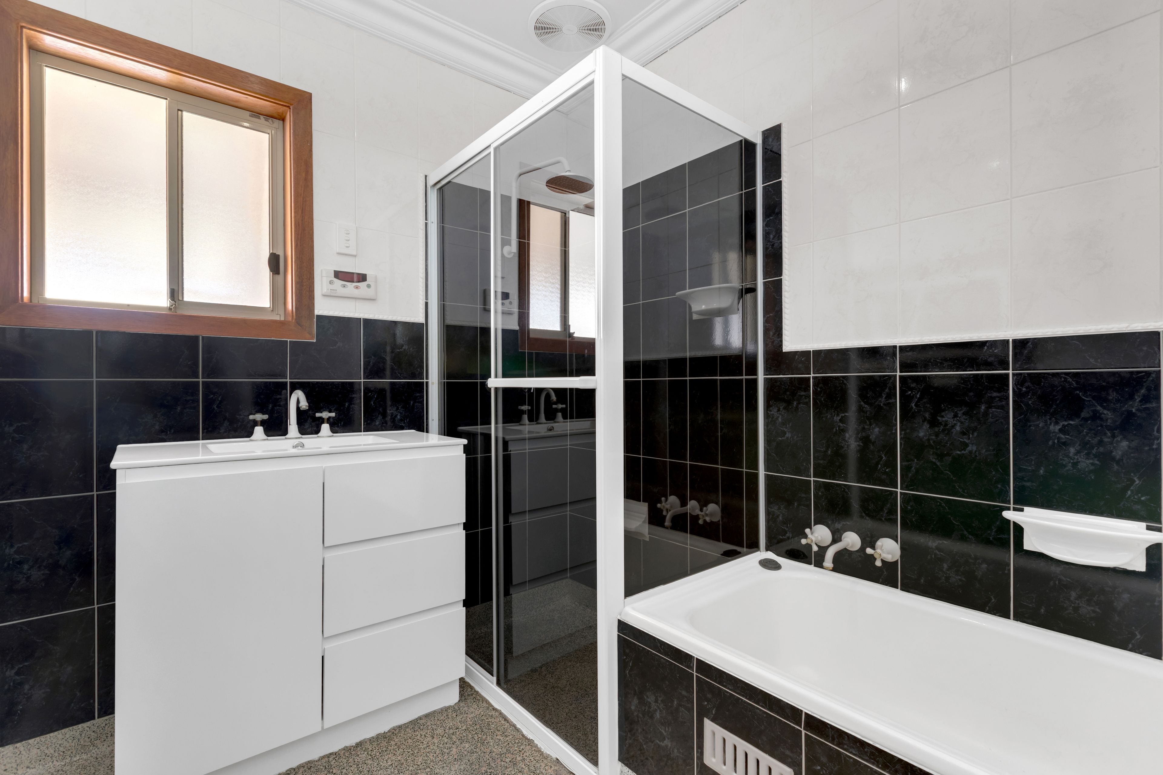 24 Marcian Avenue — photo 13 of 24