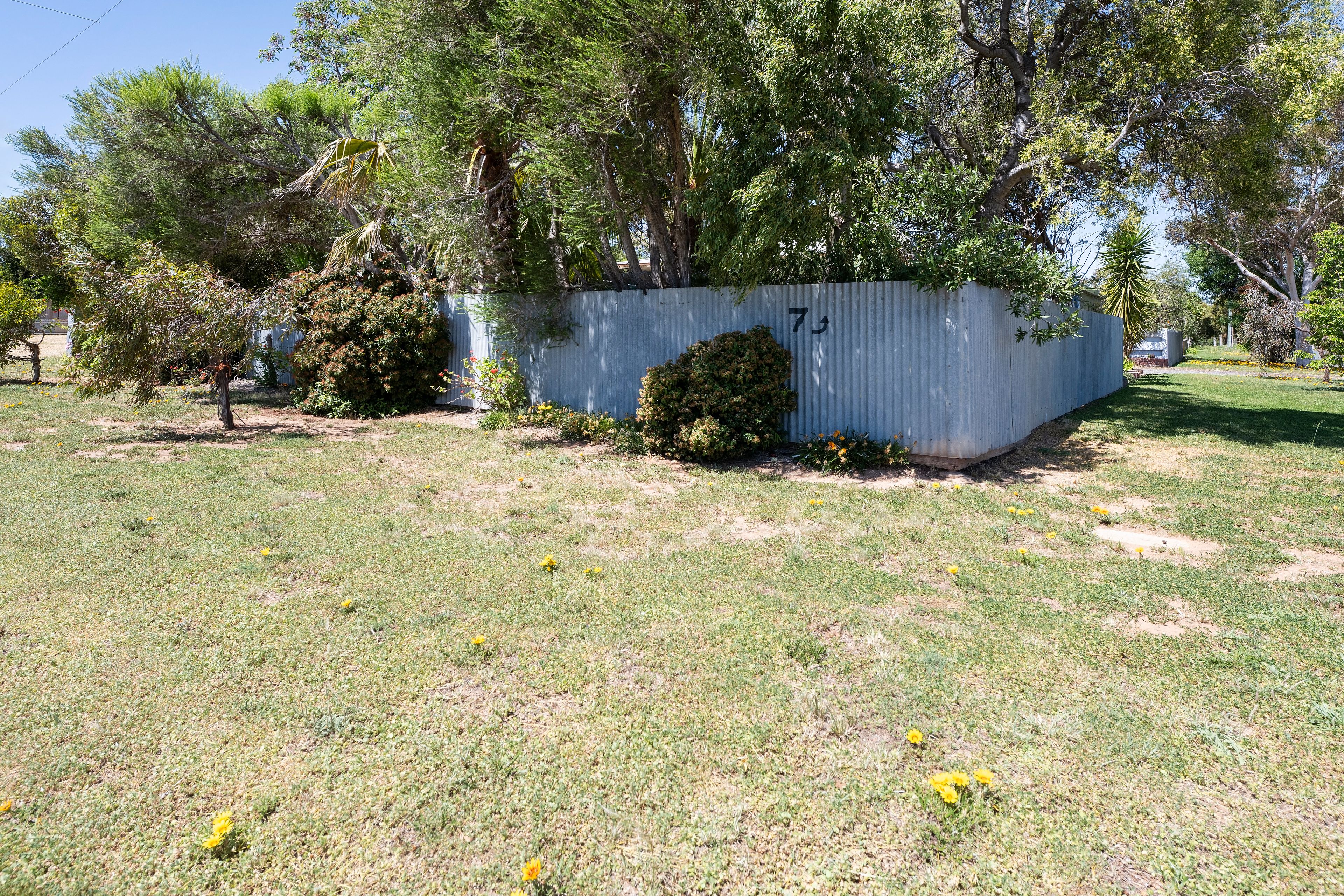 7 Kunat Street — photo 24 of 25