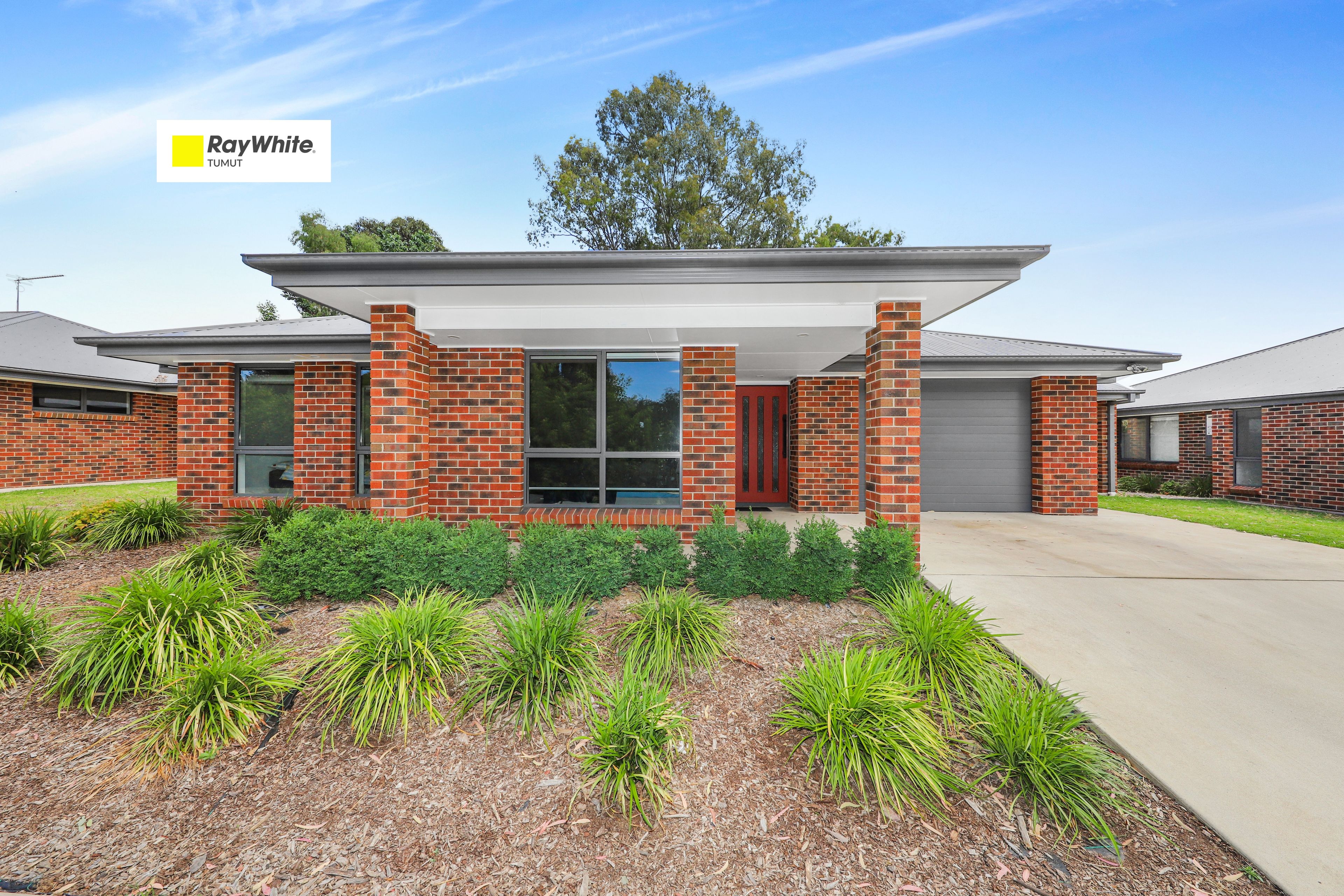 4/5 River Street, Tumut NSW 2720