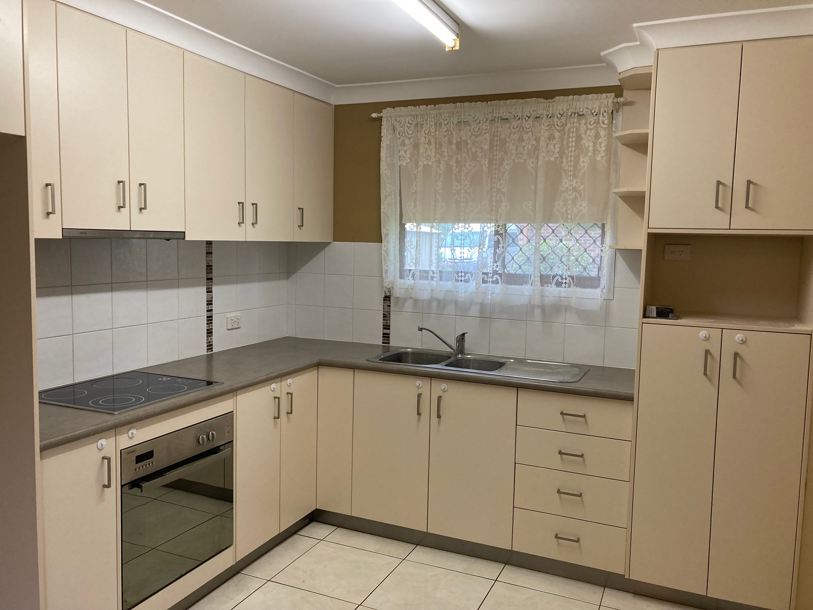 2/2 Storey Street, Centenary Heights, QLD 4350