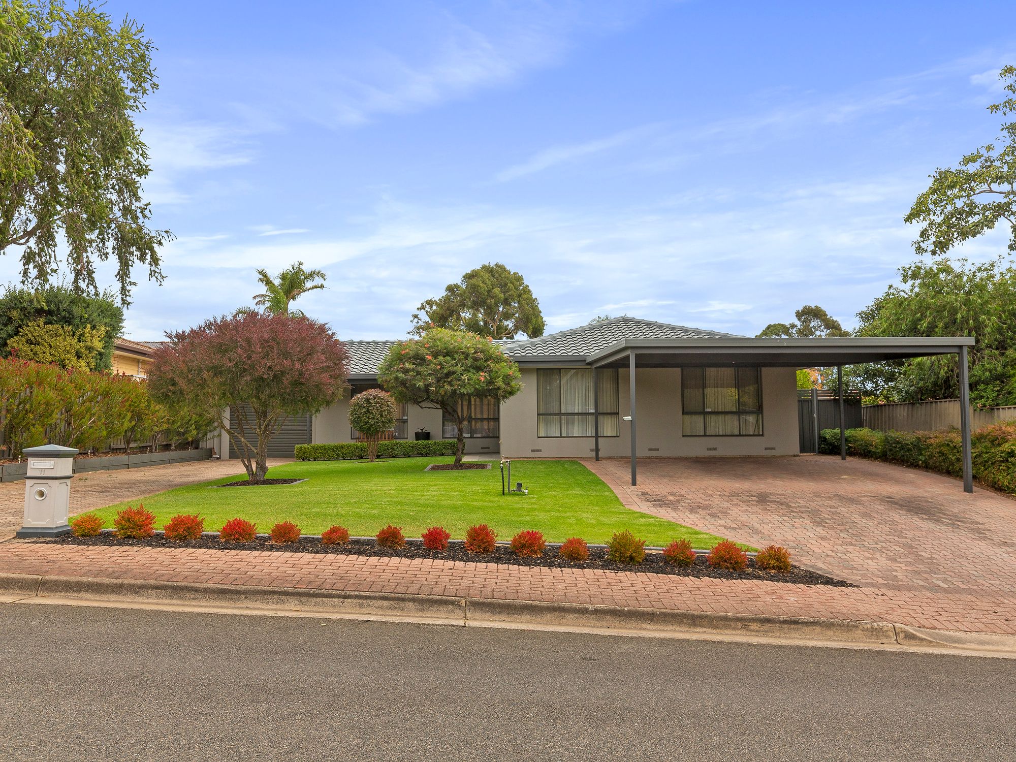 11 Emerald Street, Flagstaff Hill, SA 5159