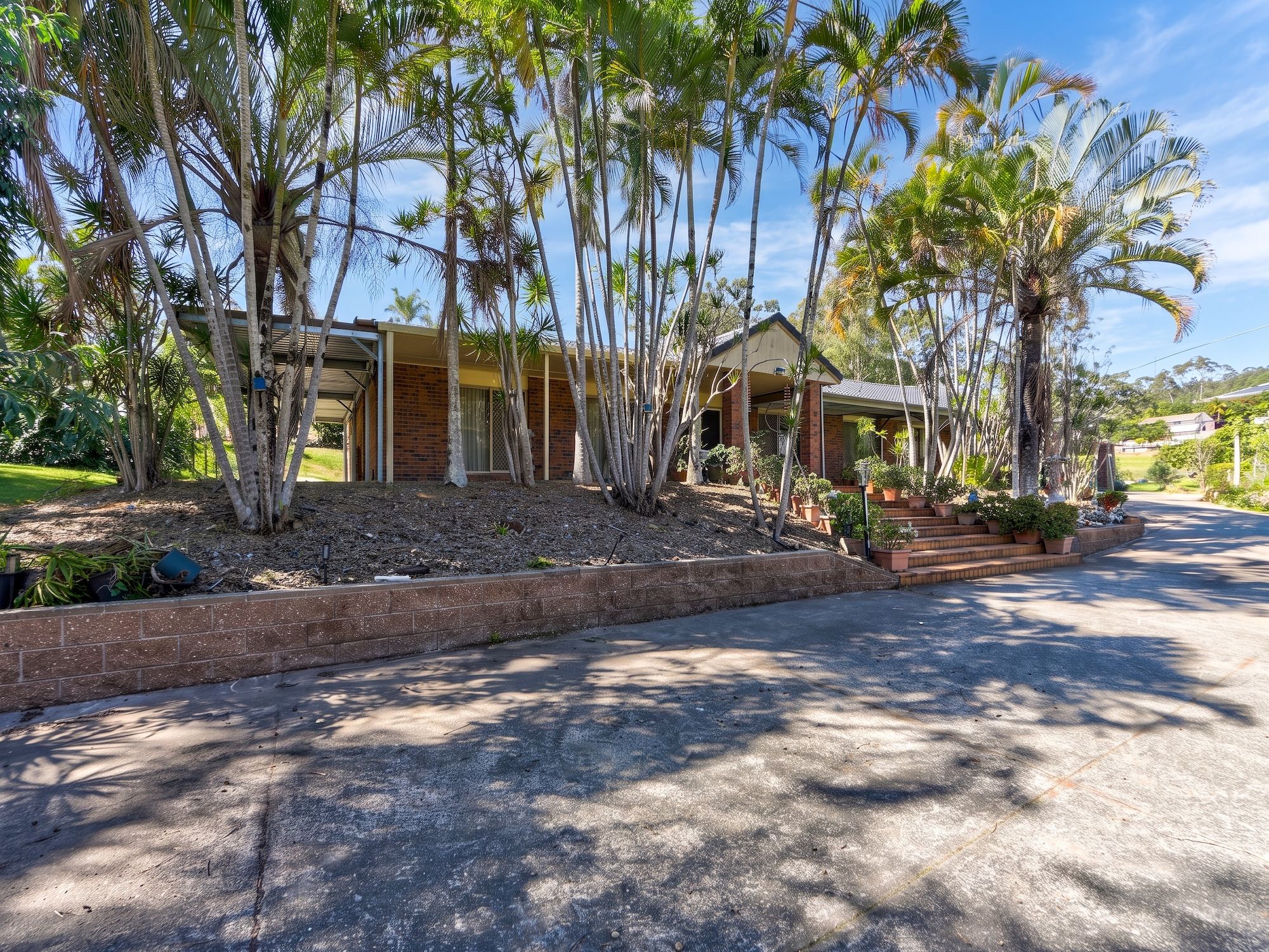 46 Winderadeen Drive — photo 9 of 19