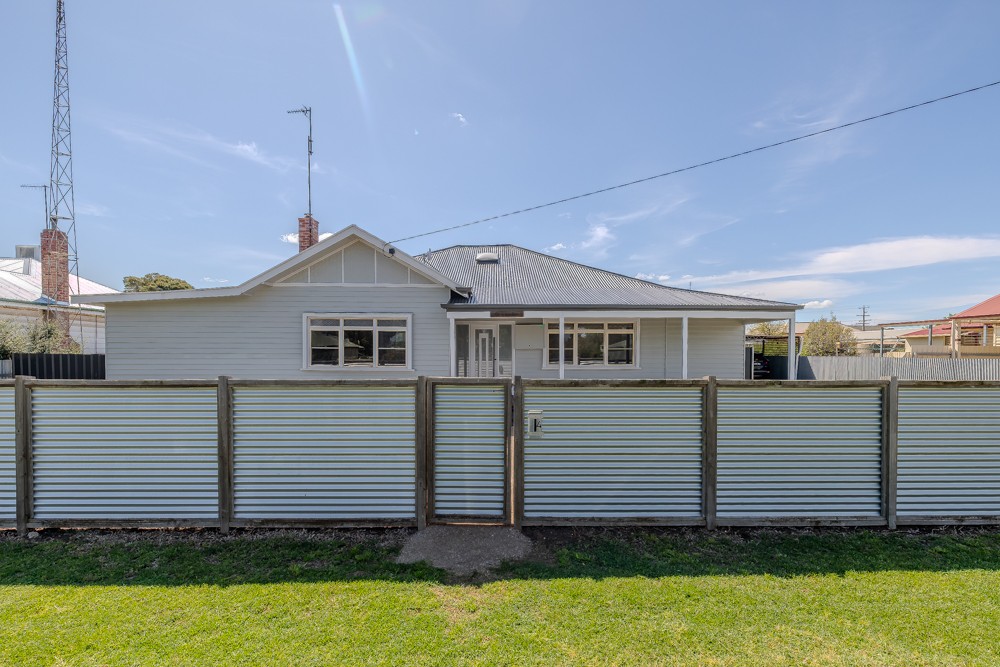 4 Simpson Street, Birchip, VIC 3483