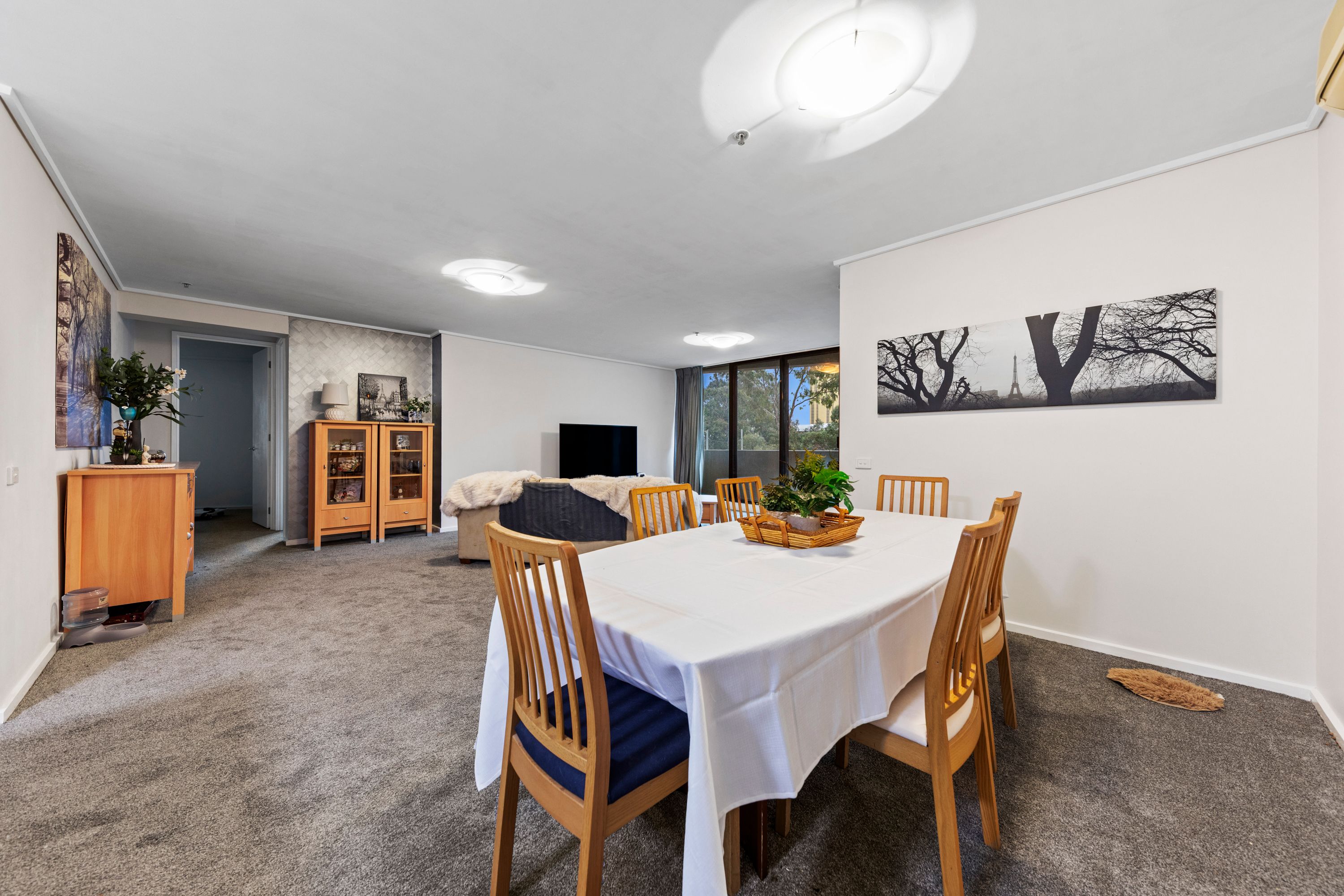 29/99 Whiteman Street — photo 4 of 24