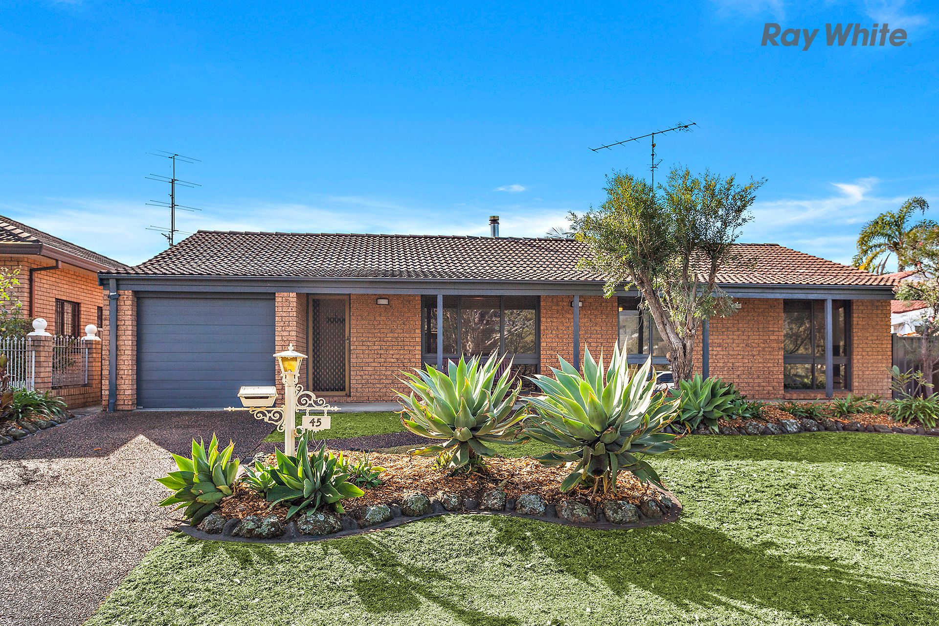 45 Crest Road