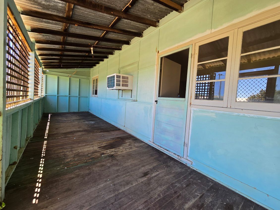 4 Crossland Street, Carnarvon, WA 6701