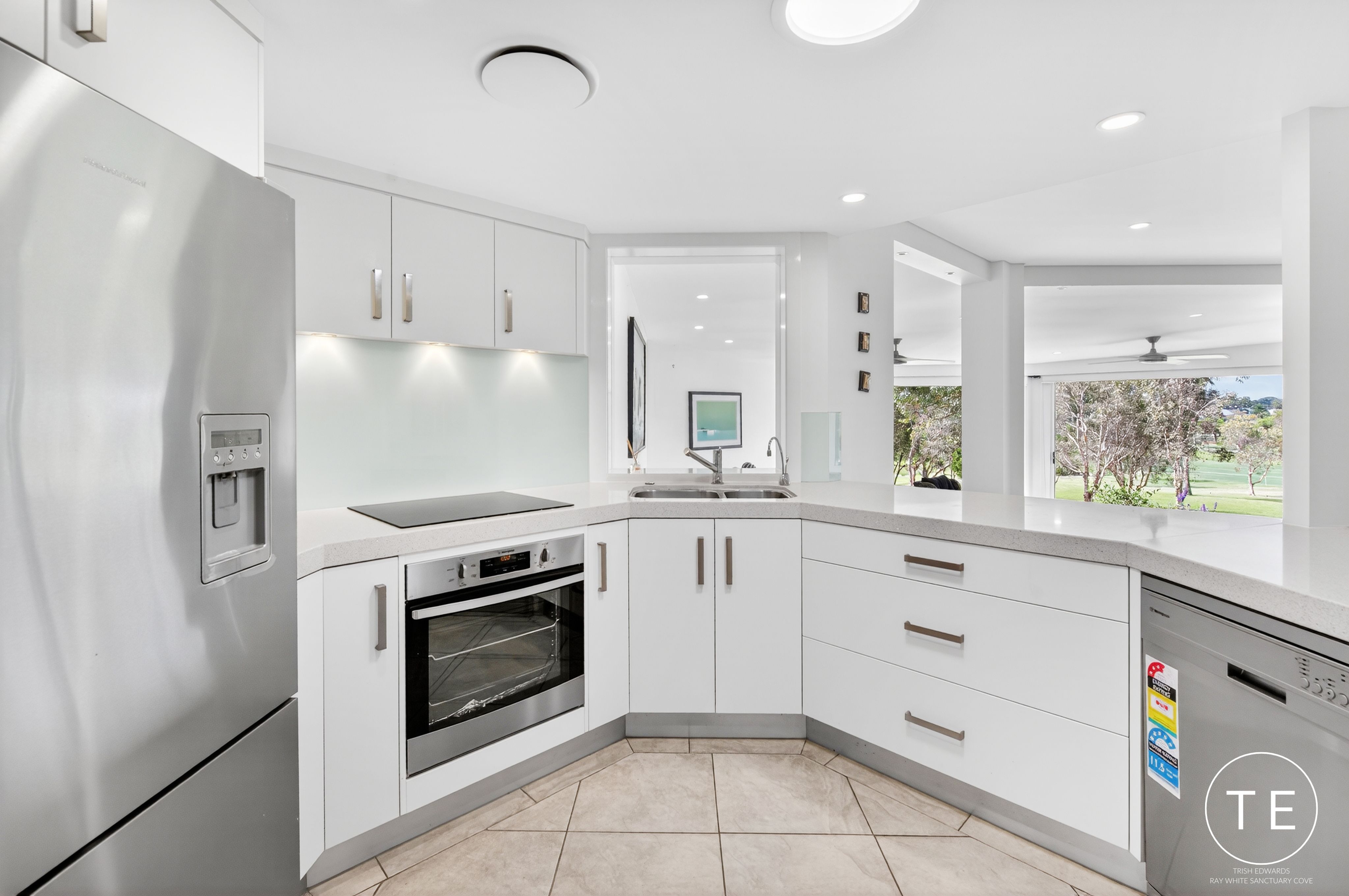 5441 Merion Terrace — photo 9 of 21