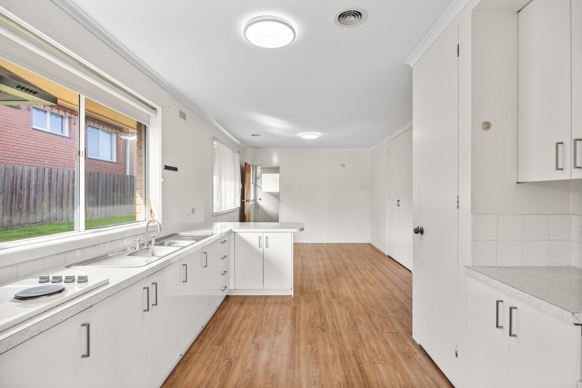 140 Albert Road — photo 7 of 17