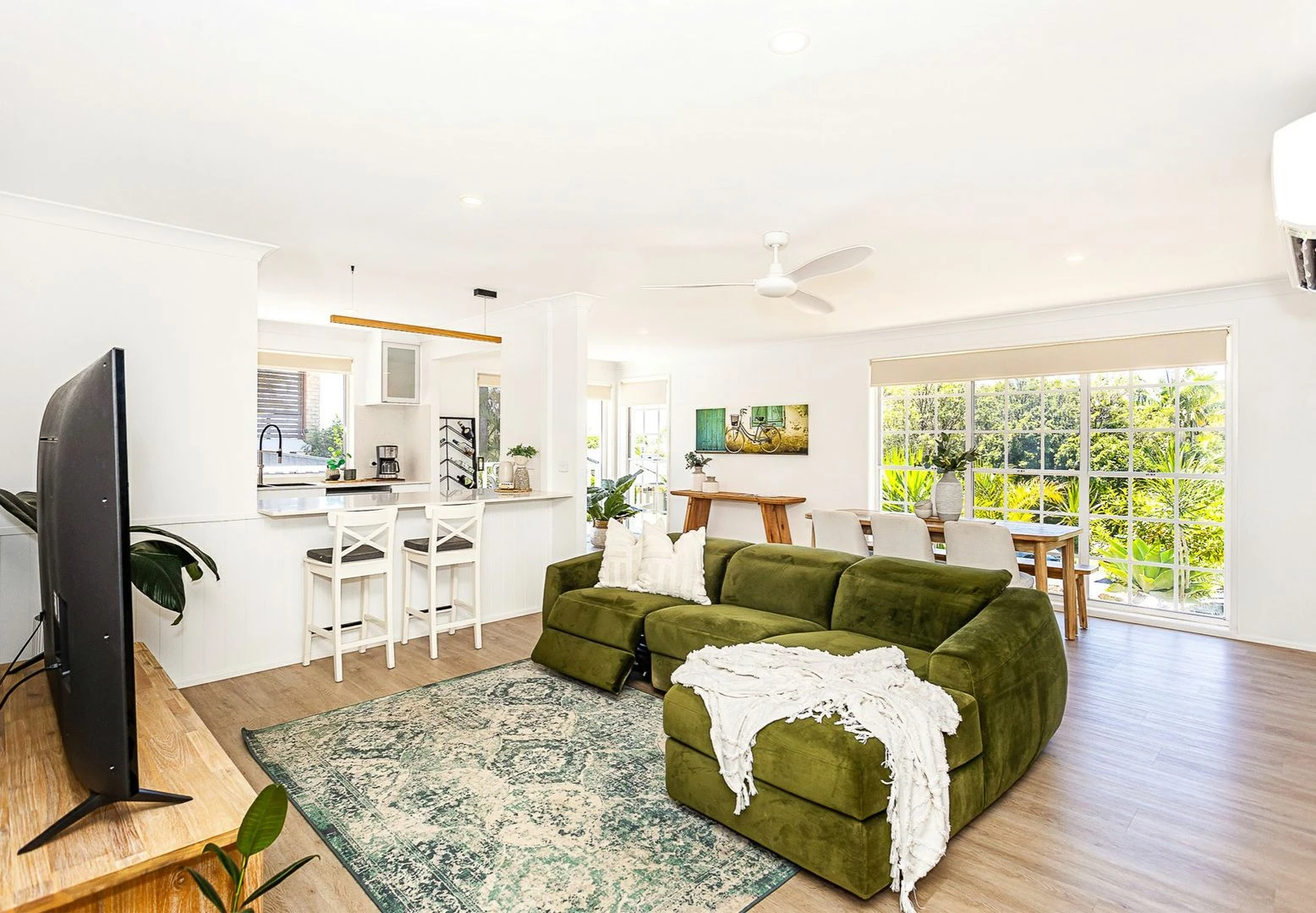 14 Huntingdale Crescent, Robina, QLD 4226