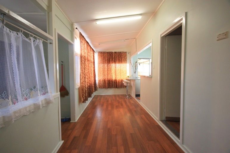 75 Bradbury Avenue, Campbelltown, NSW 2560