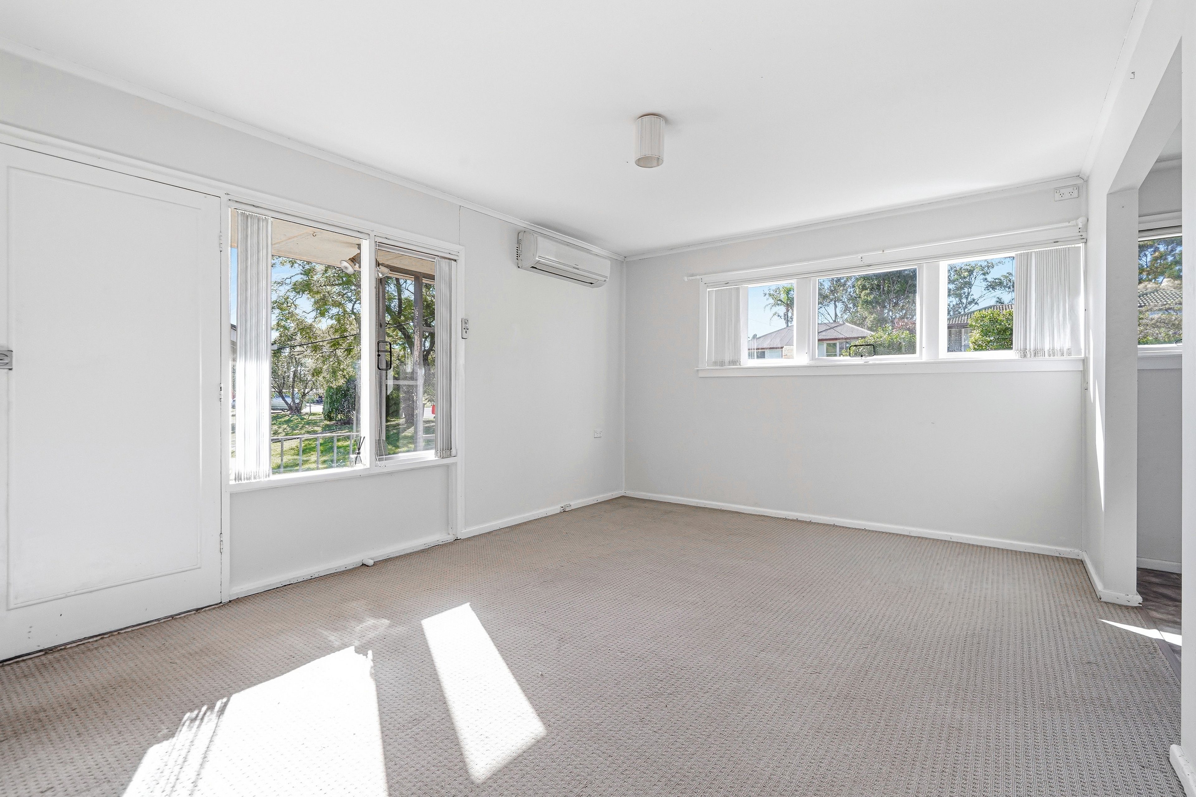 99 Illawong Avenue — photo 8 of 21