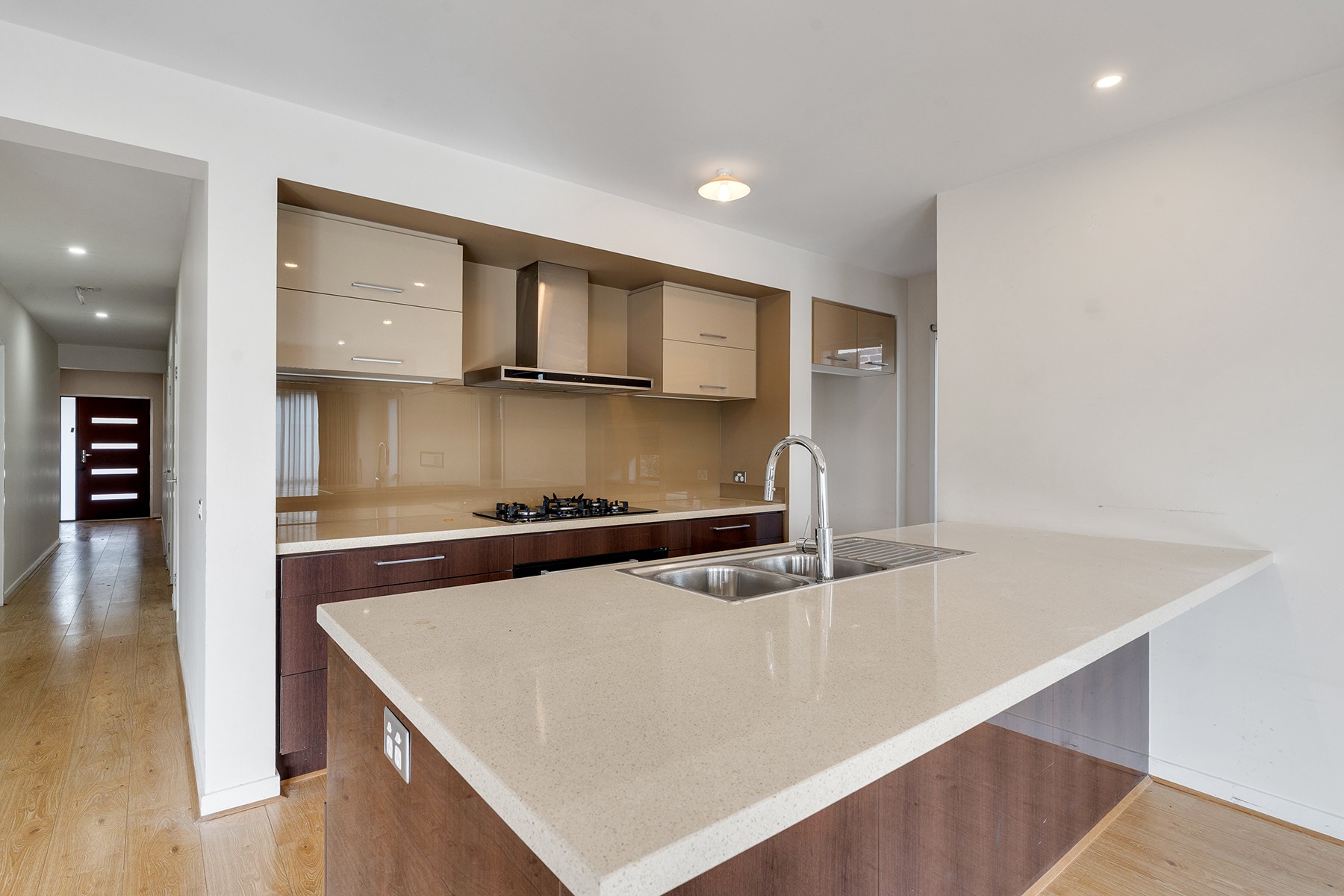 6 Viewmont Avenue, Craigieburn, VIC 3064