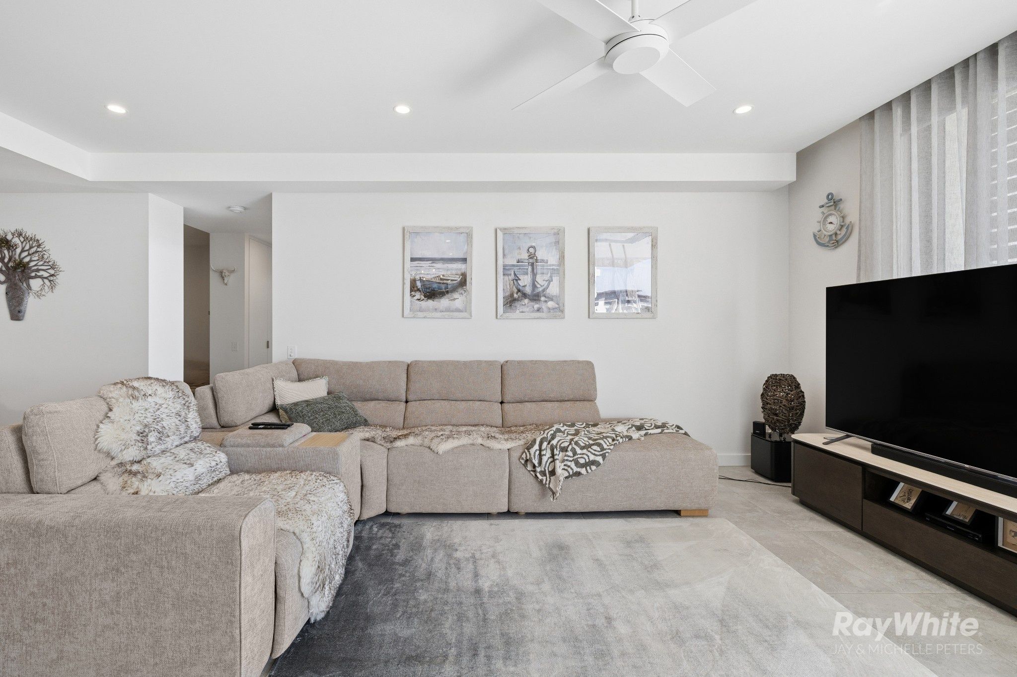 203/15 Aqua Street — photo 8 of 24