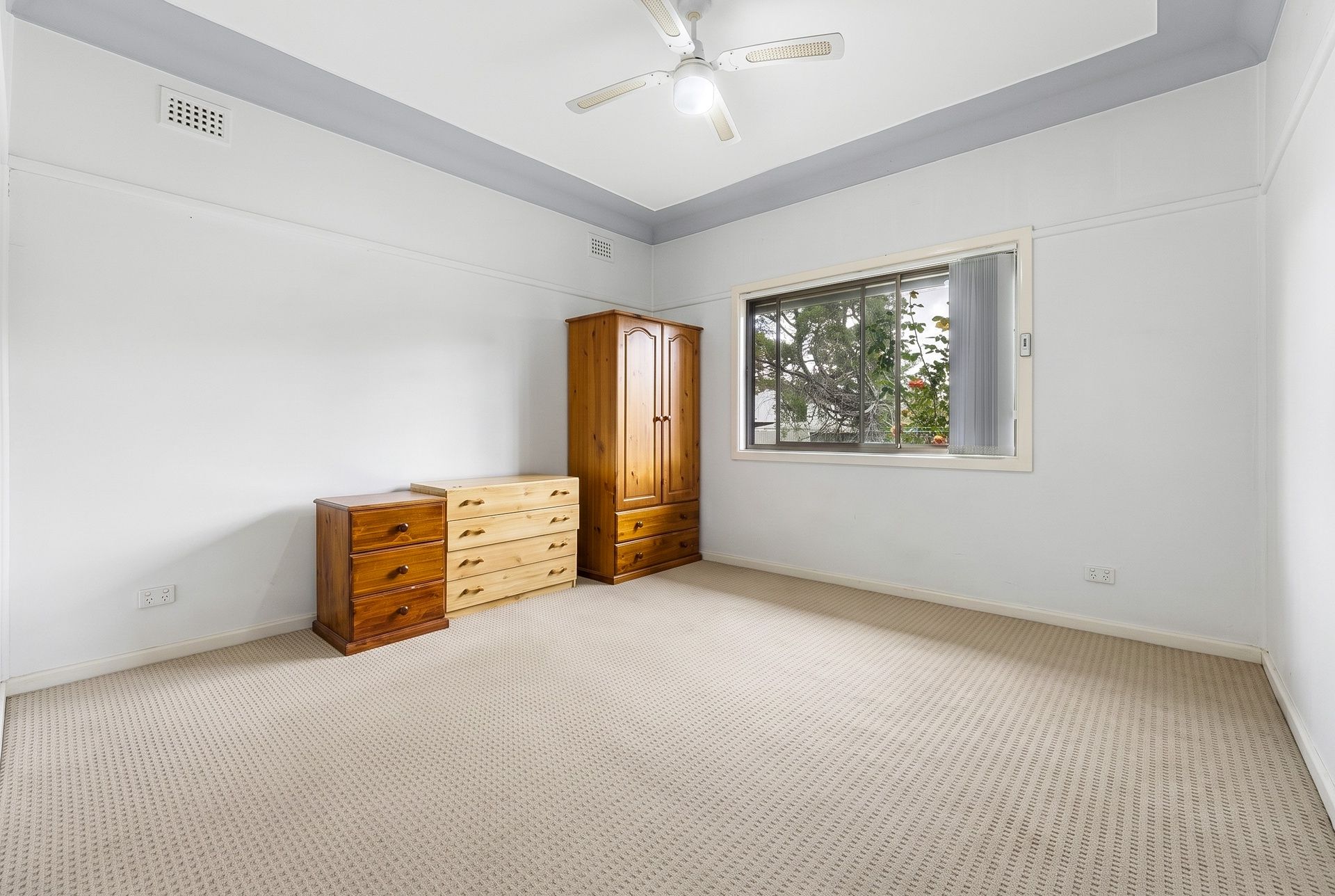 13 Glenview Street — photo 10 of 17